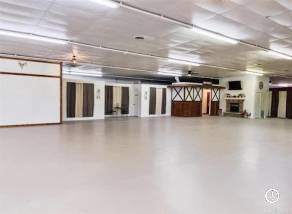 906 E Main Street  Mountain View, AR