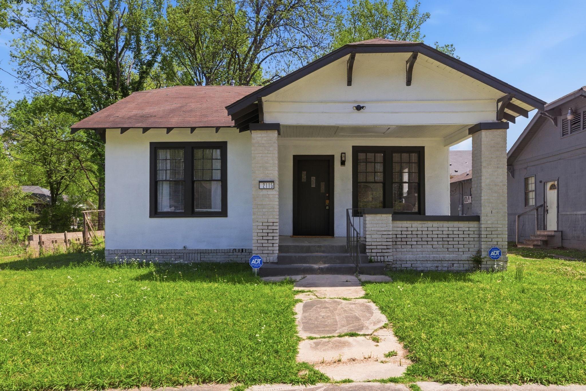 2115 S Cherry St  Pine Bluff, AR