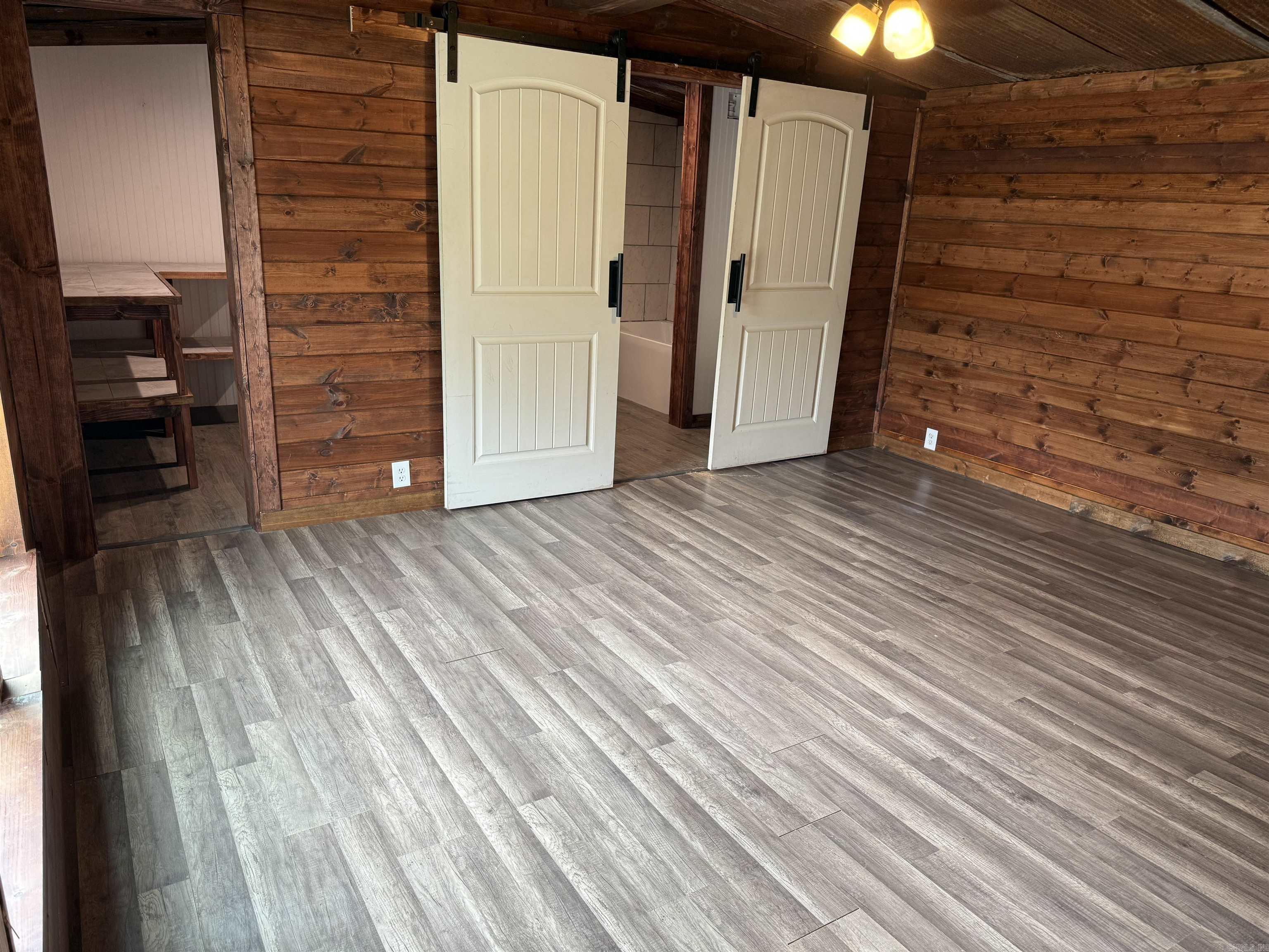 737 Gravel Hill  Romance, AR