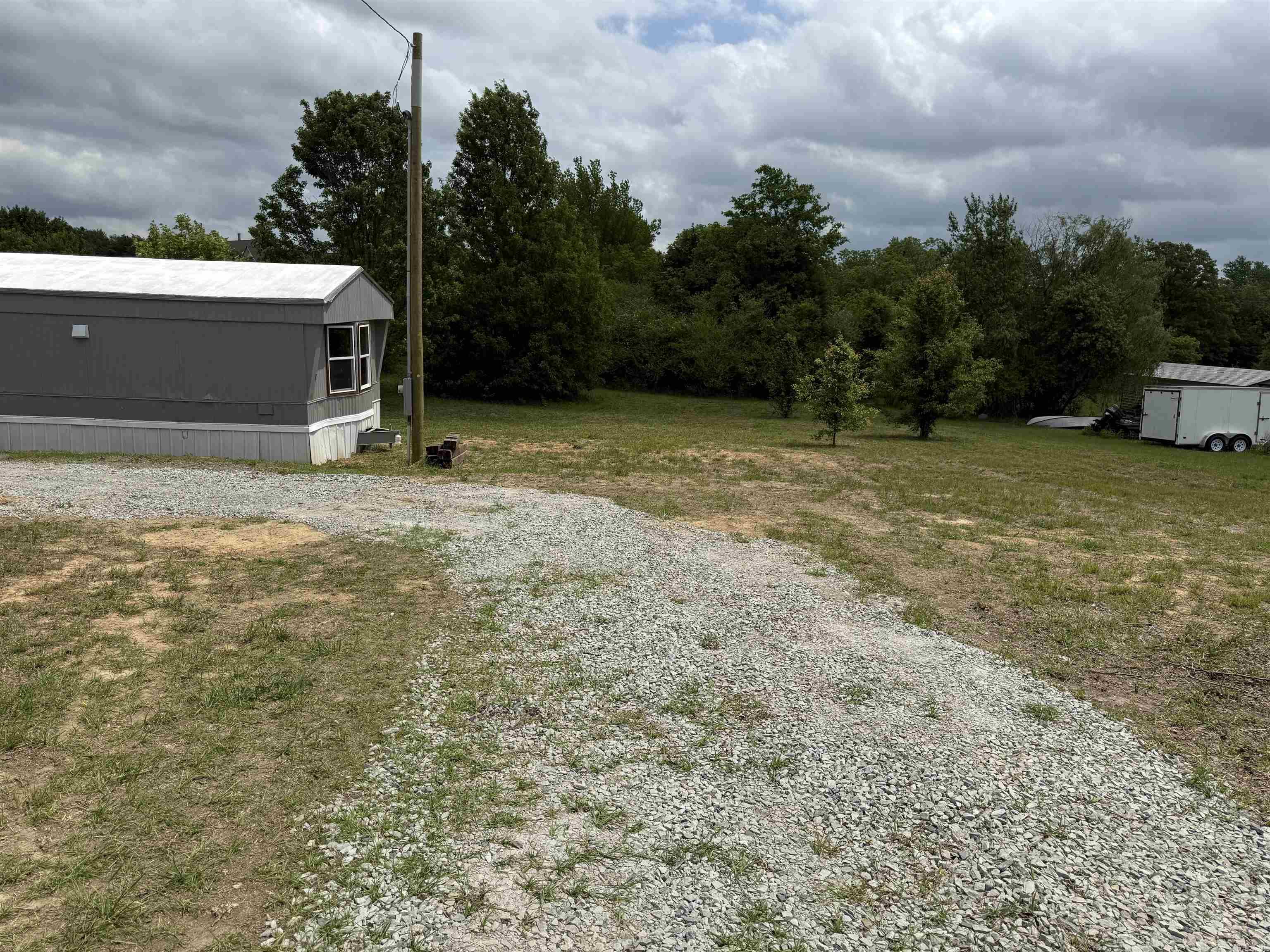 737 Gravel Hill  Romance, AR