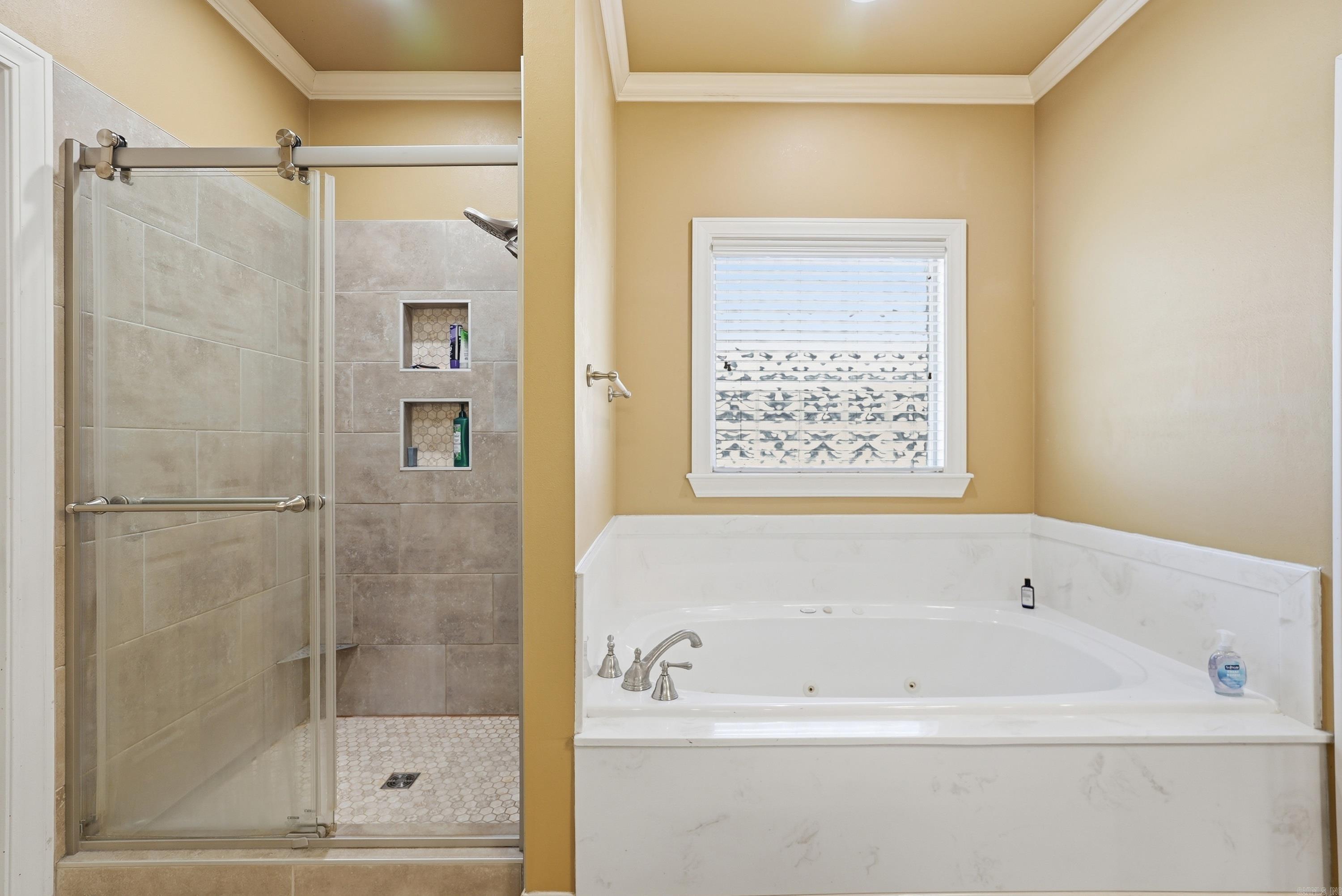 121 Lily Drive  Maumelle, AR