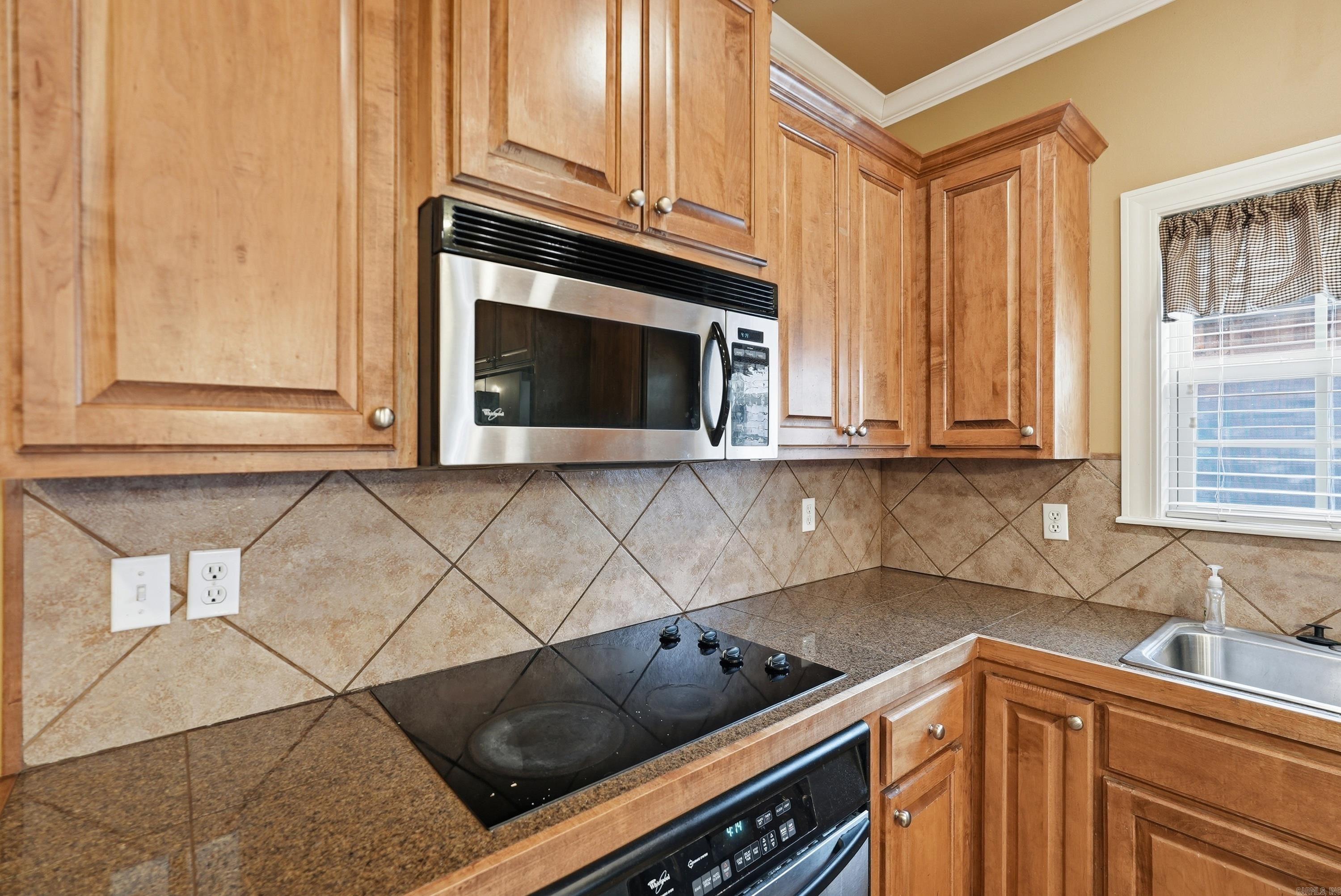 121 Lily Drive  Maumelle, AR