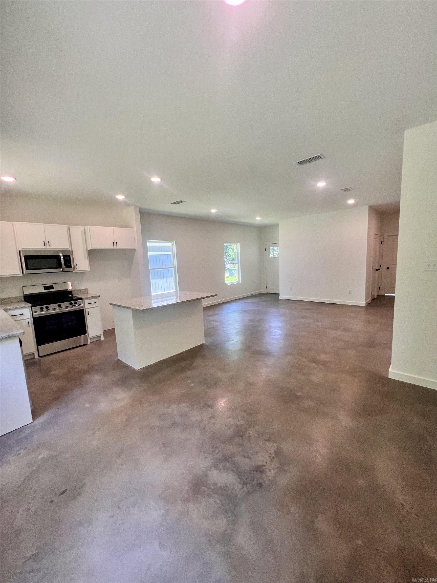 2306 Valmar  Little Rock, AR