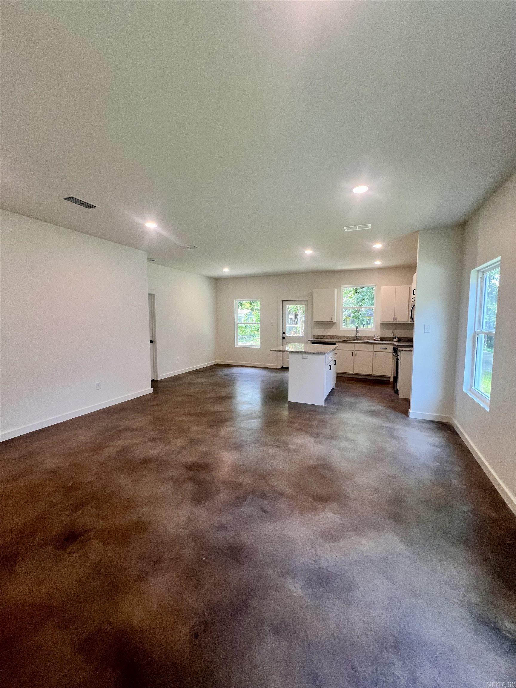 2306 Valmar  Little Rock, AR