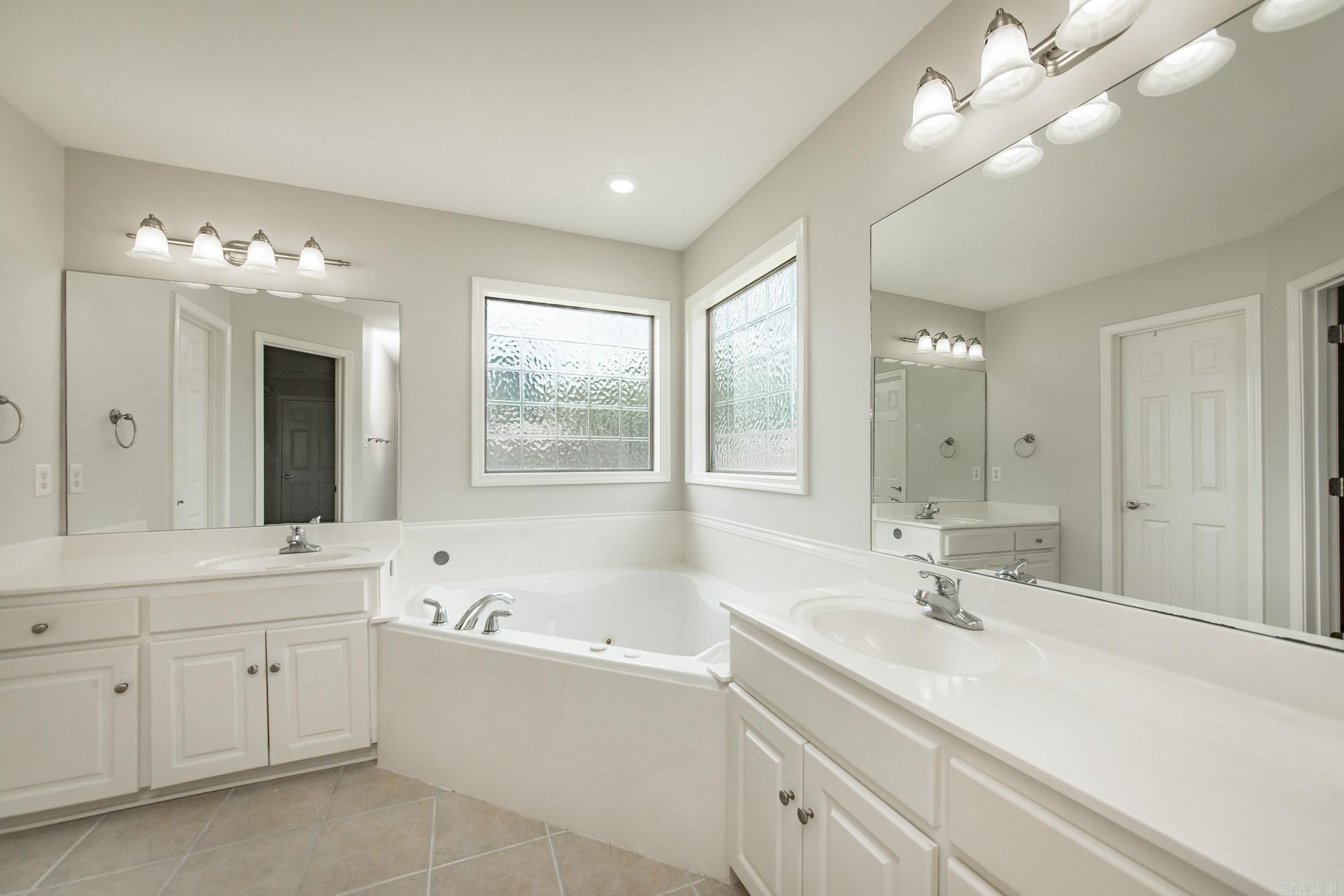 37 Mustang  Cabot, AR