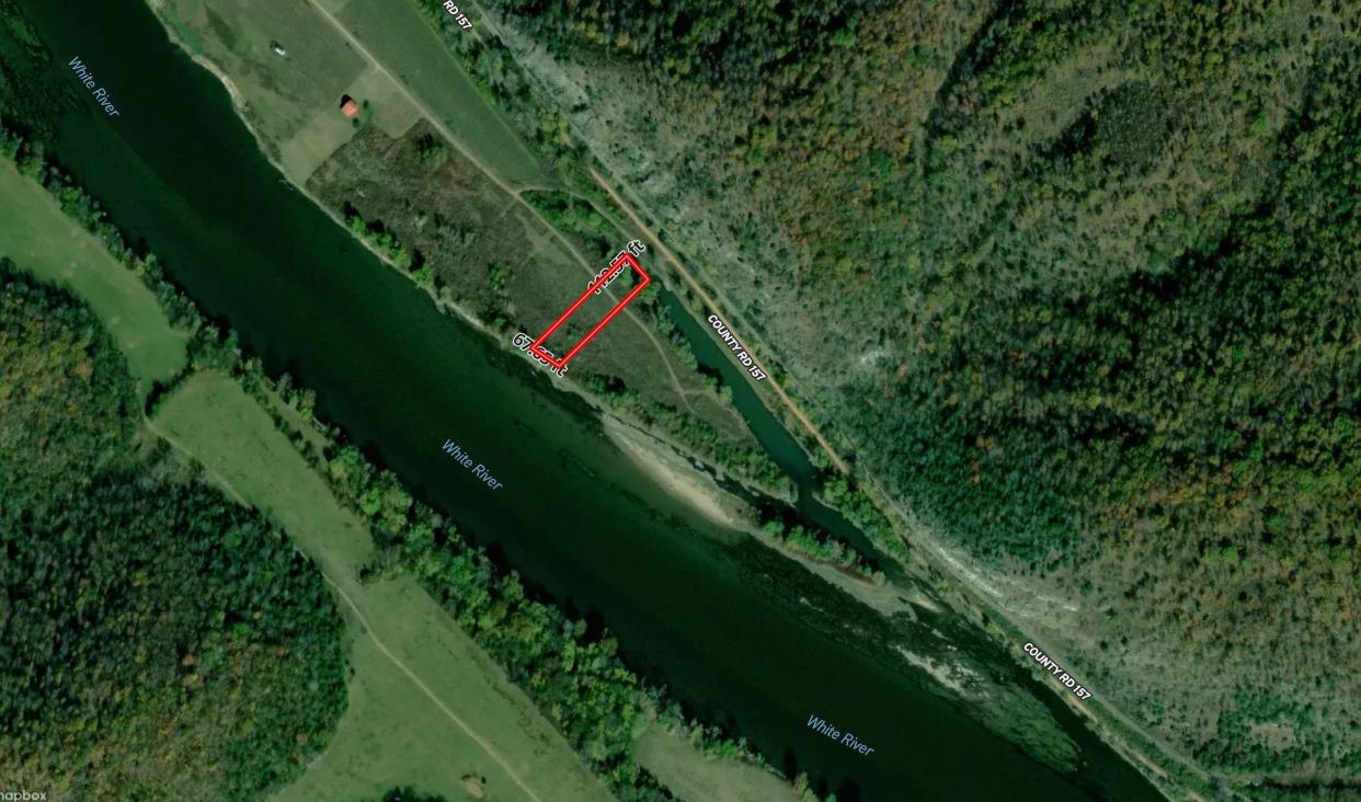 930 White River Run  Guion, AR