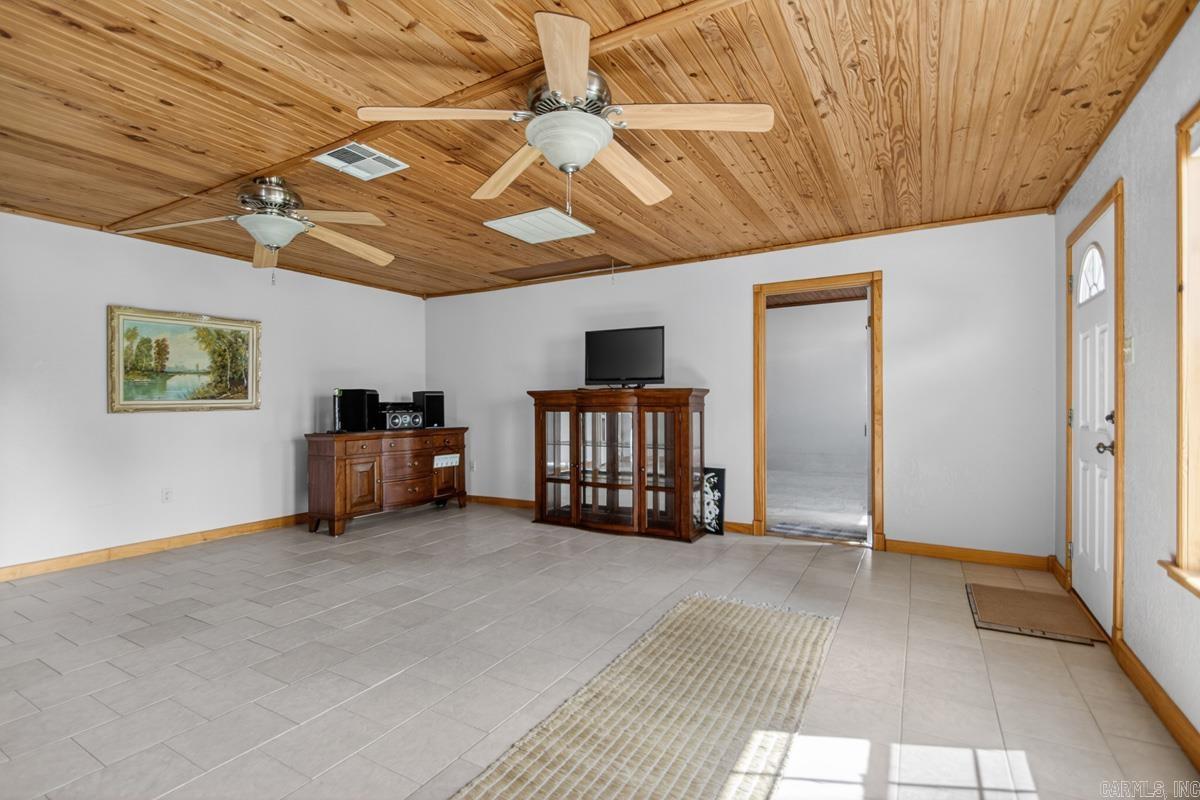 114 Jamie  Beebe, AR