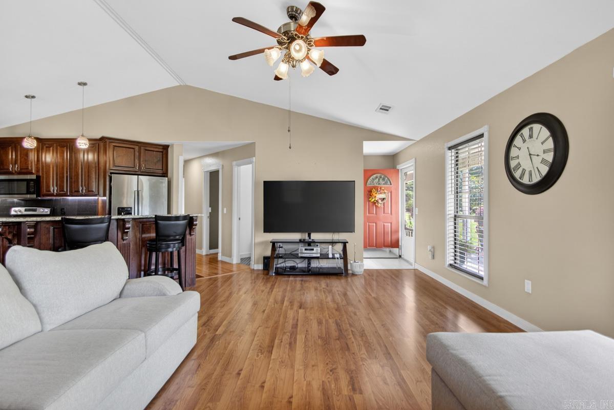 114 Jamie  Beebe, AR