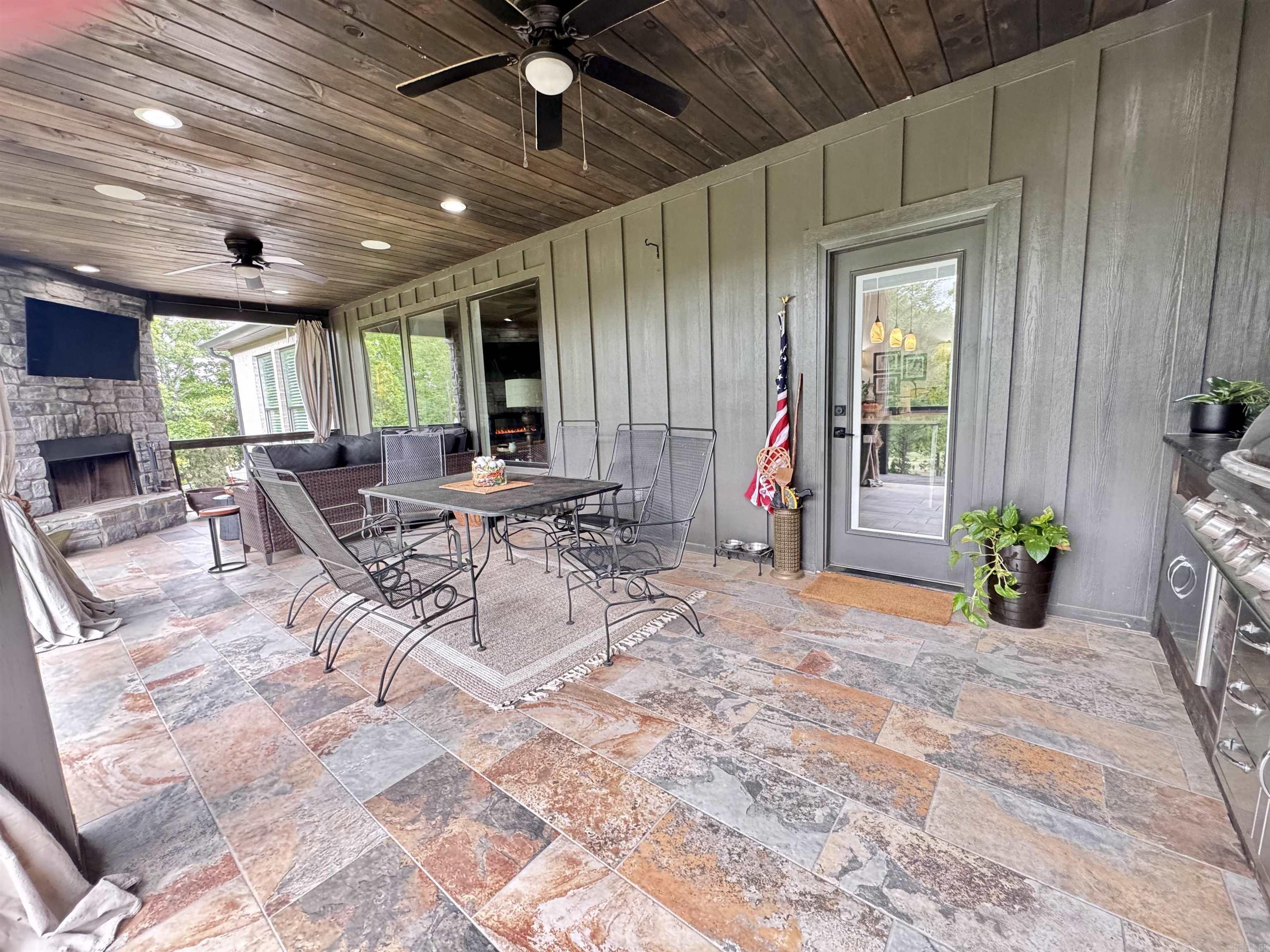 19 Cypress Creek Xing  Cabot, AR