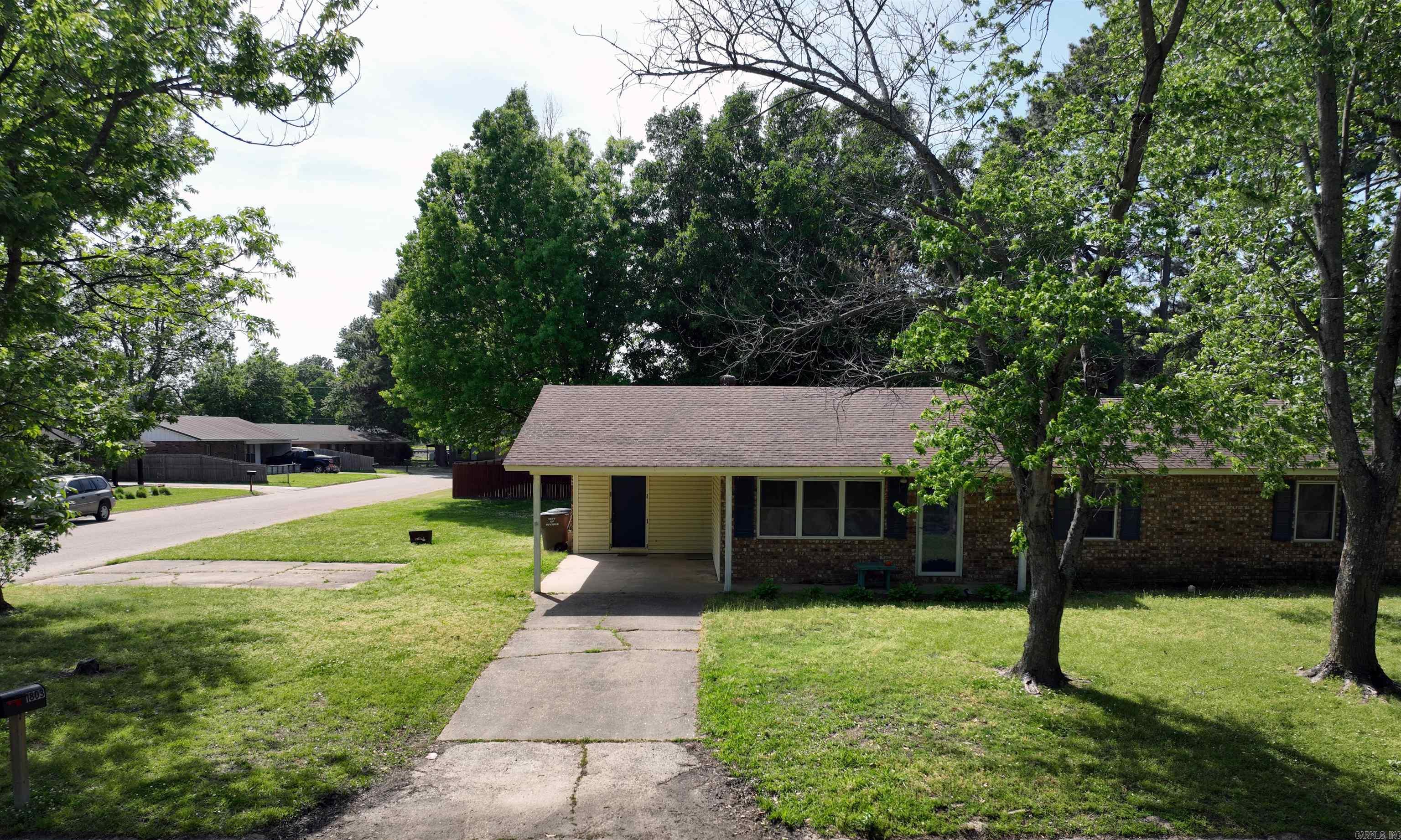 1803 Ouida  Wynne, AR