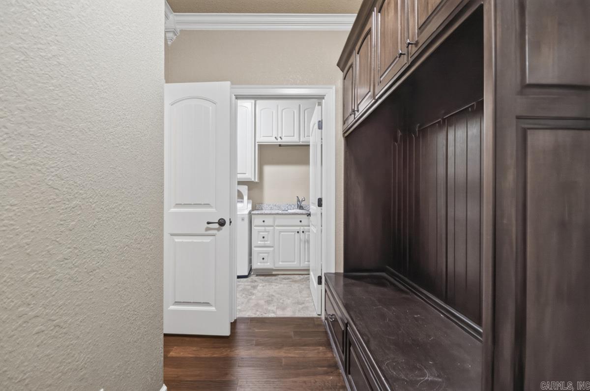 127 Lake Valley Dr.  Maumelle, AR