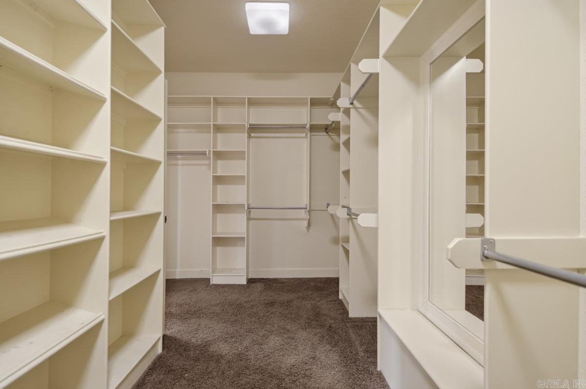 127 Lake Valley Dr.  Maumelle, AR