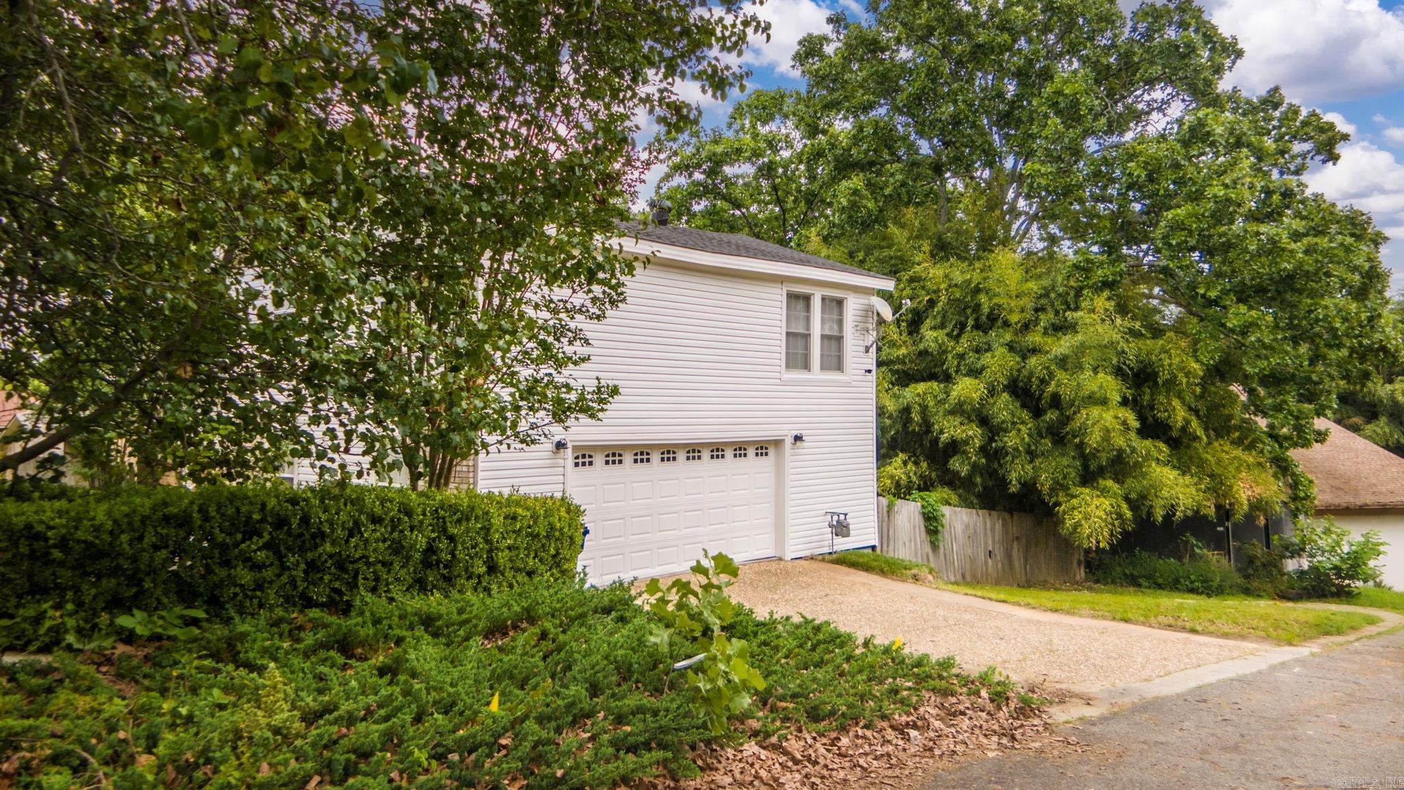 2 Idlewood  Maumelle, AR