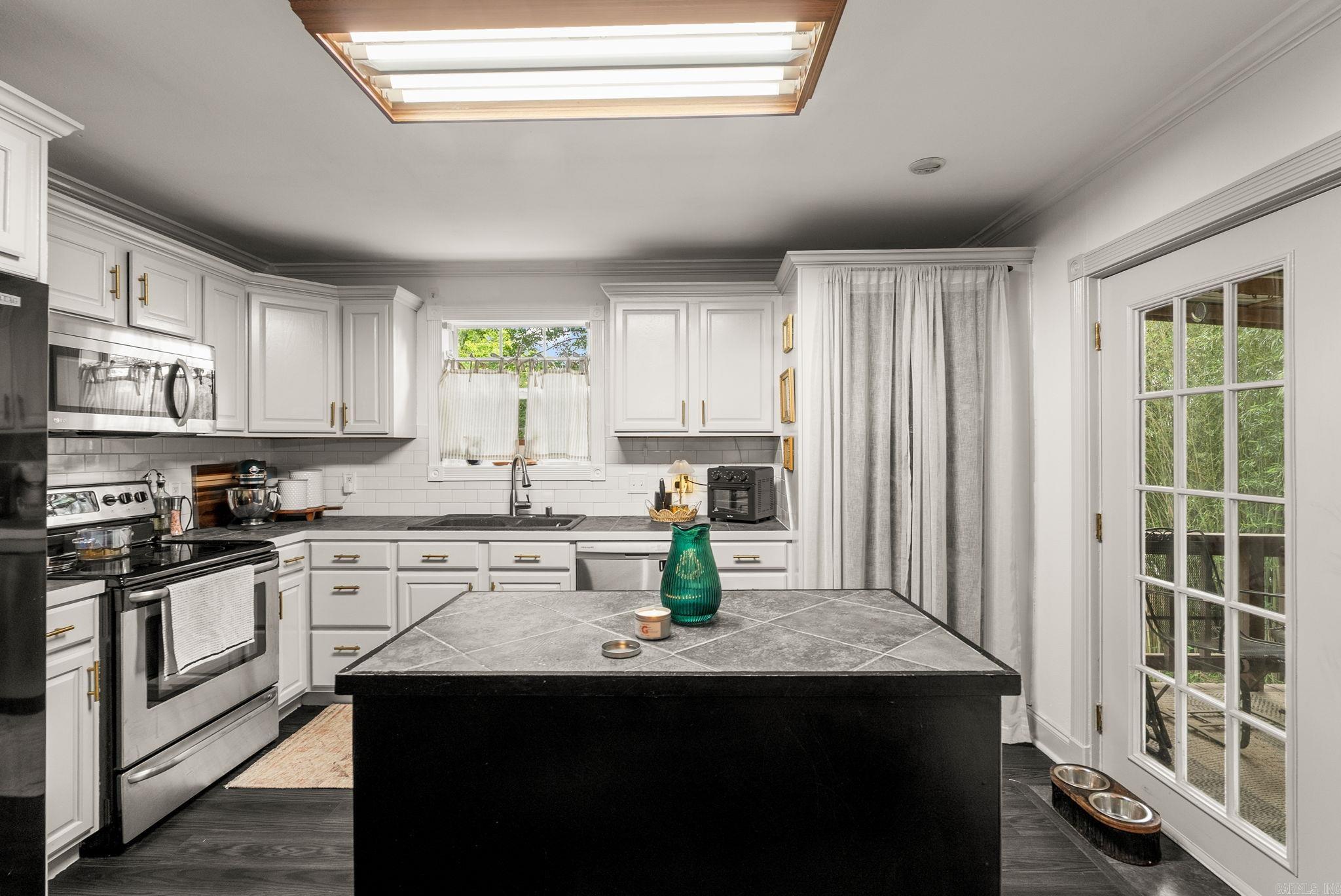 2 Idlewood  Maumelle, AR