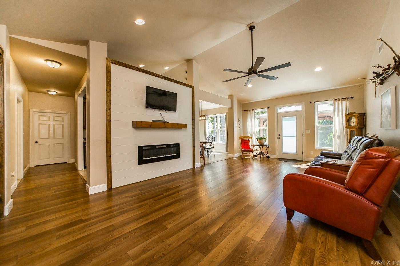 121 Blue Moon  Hot Springs, AR