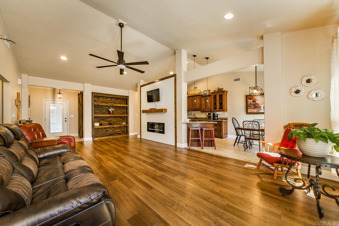 121 Blue Moon  Hot Springs, AR