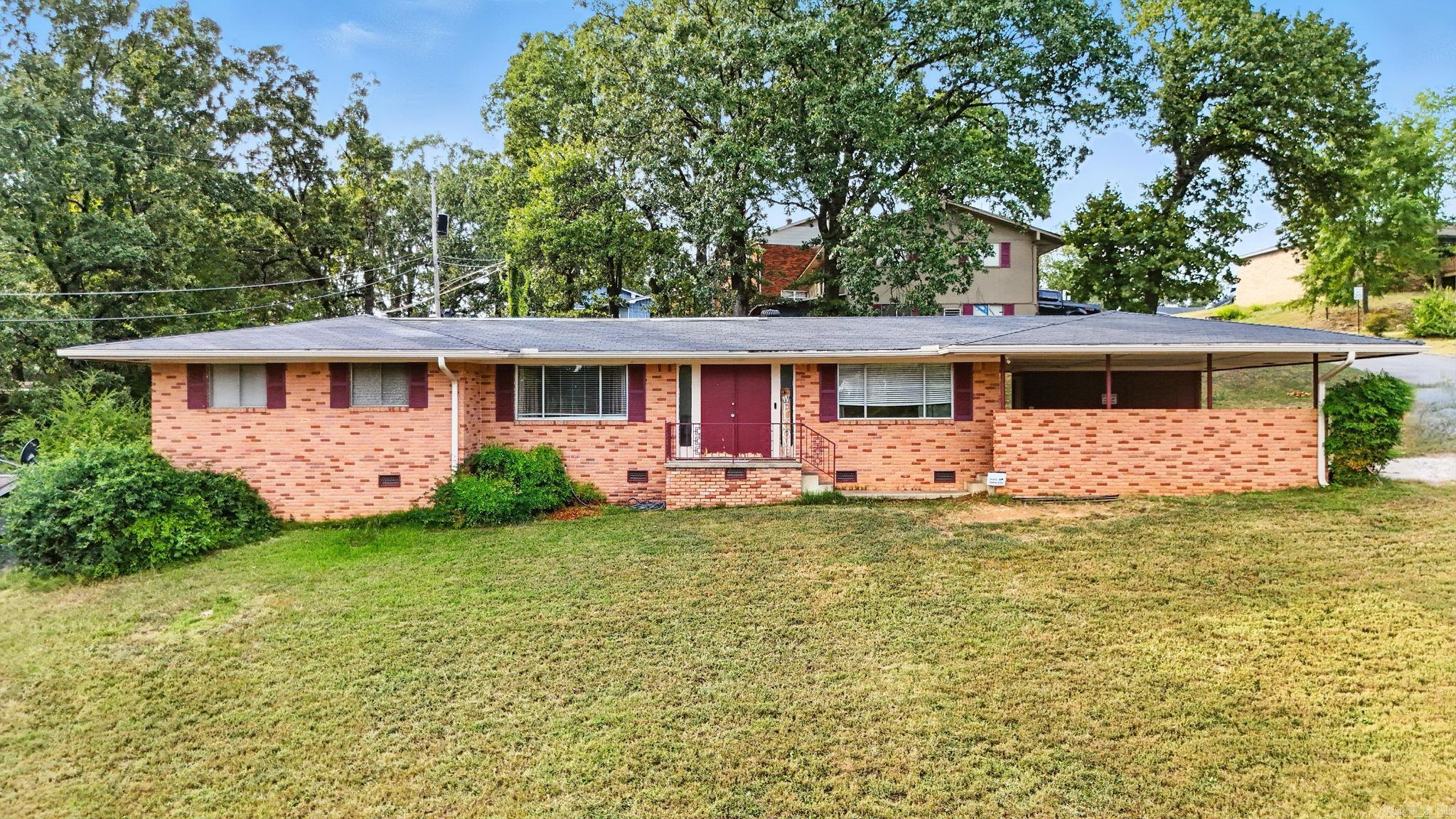 1900 Broken Arrow  North Little Rock, AR