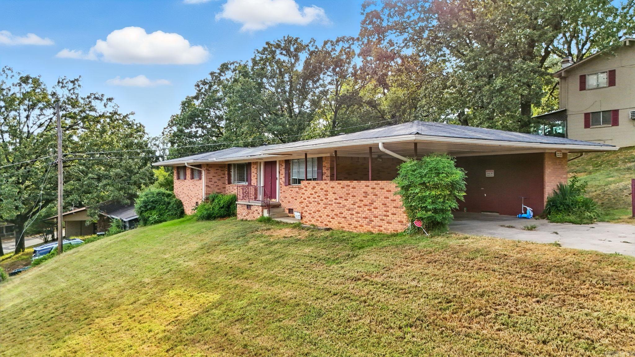 1900 Broken Arrow  North Little Rock, AR