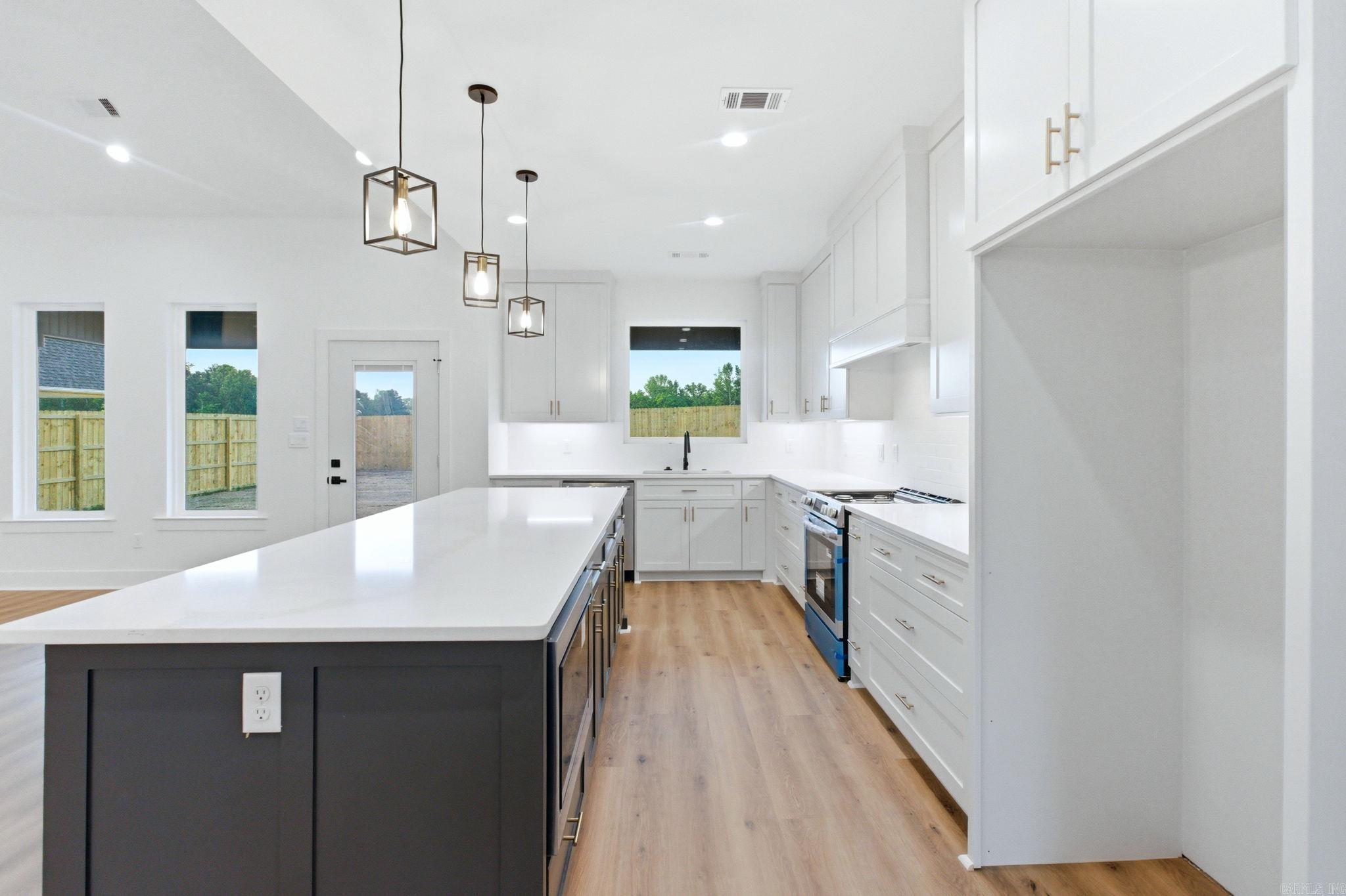 4850 Coronell  Bryant, AR