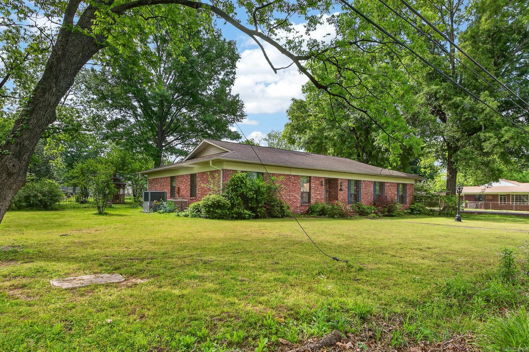 111 S Jackson  Cabot, AR