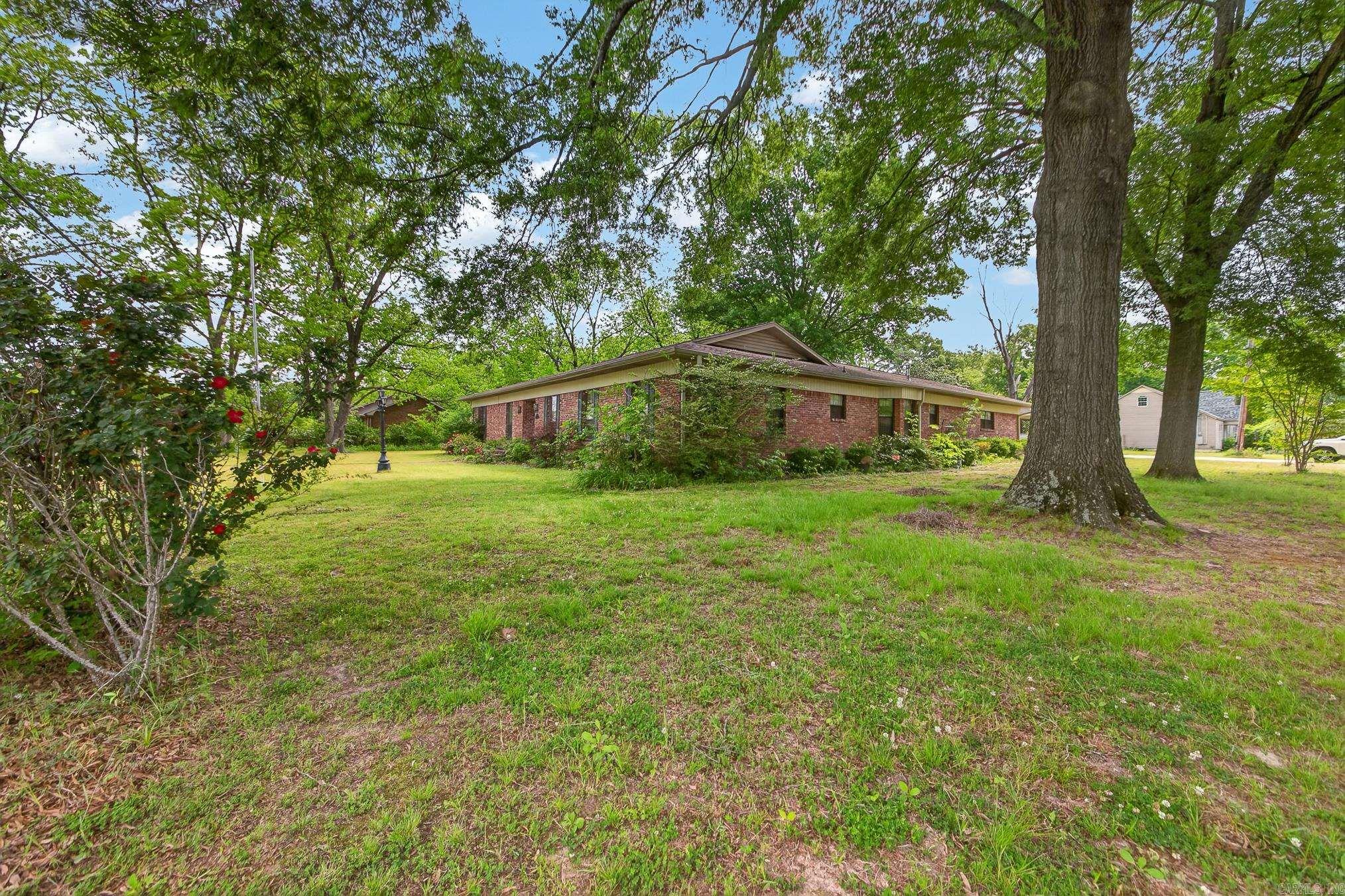 111 S Jackson  Cabot, AR