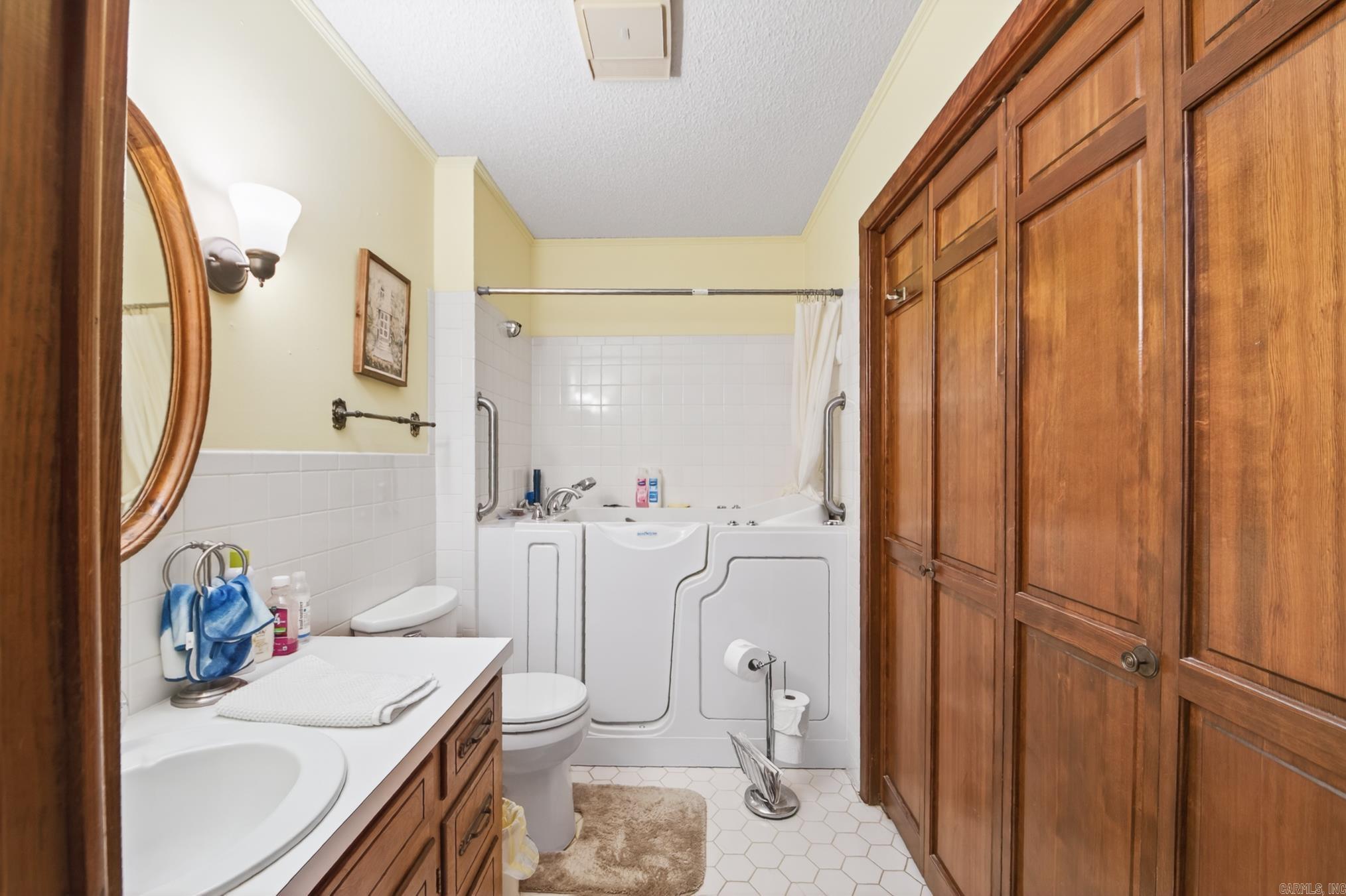 111 S Jackson  Cabot, AR