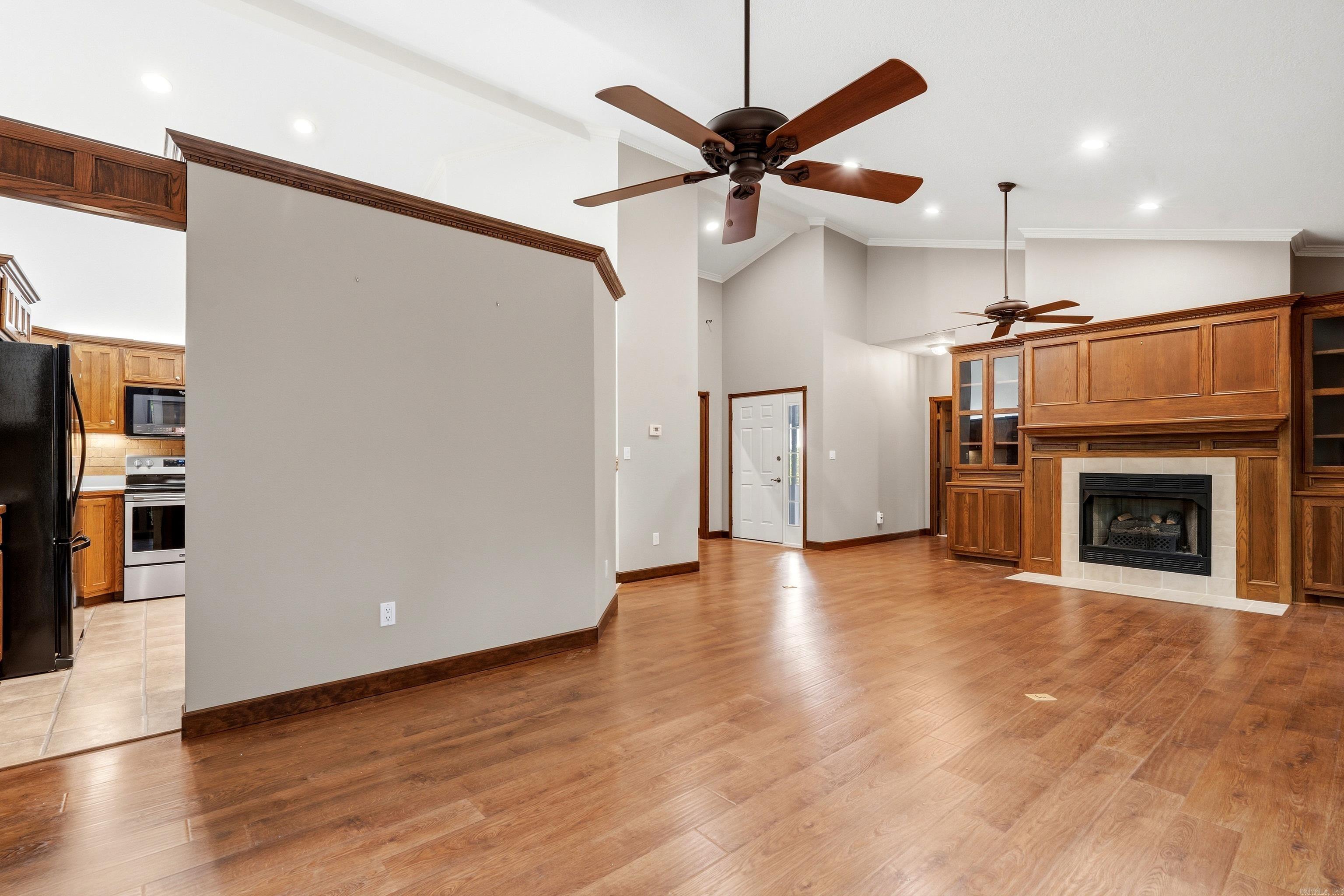 2 Guindola  Hot Springs Village, AR