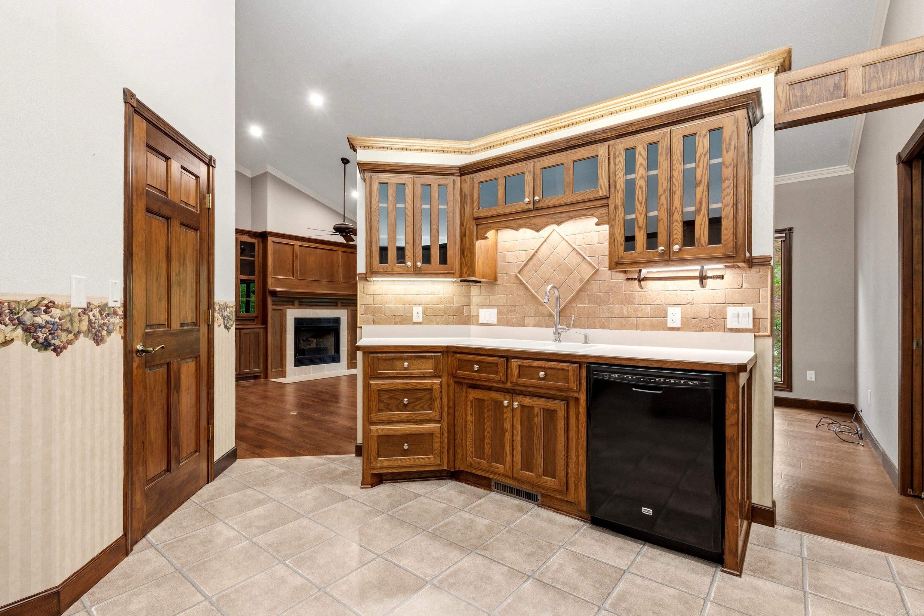 2 Guindola  Hot Springs Village, AR