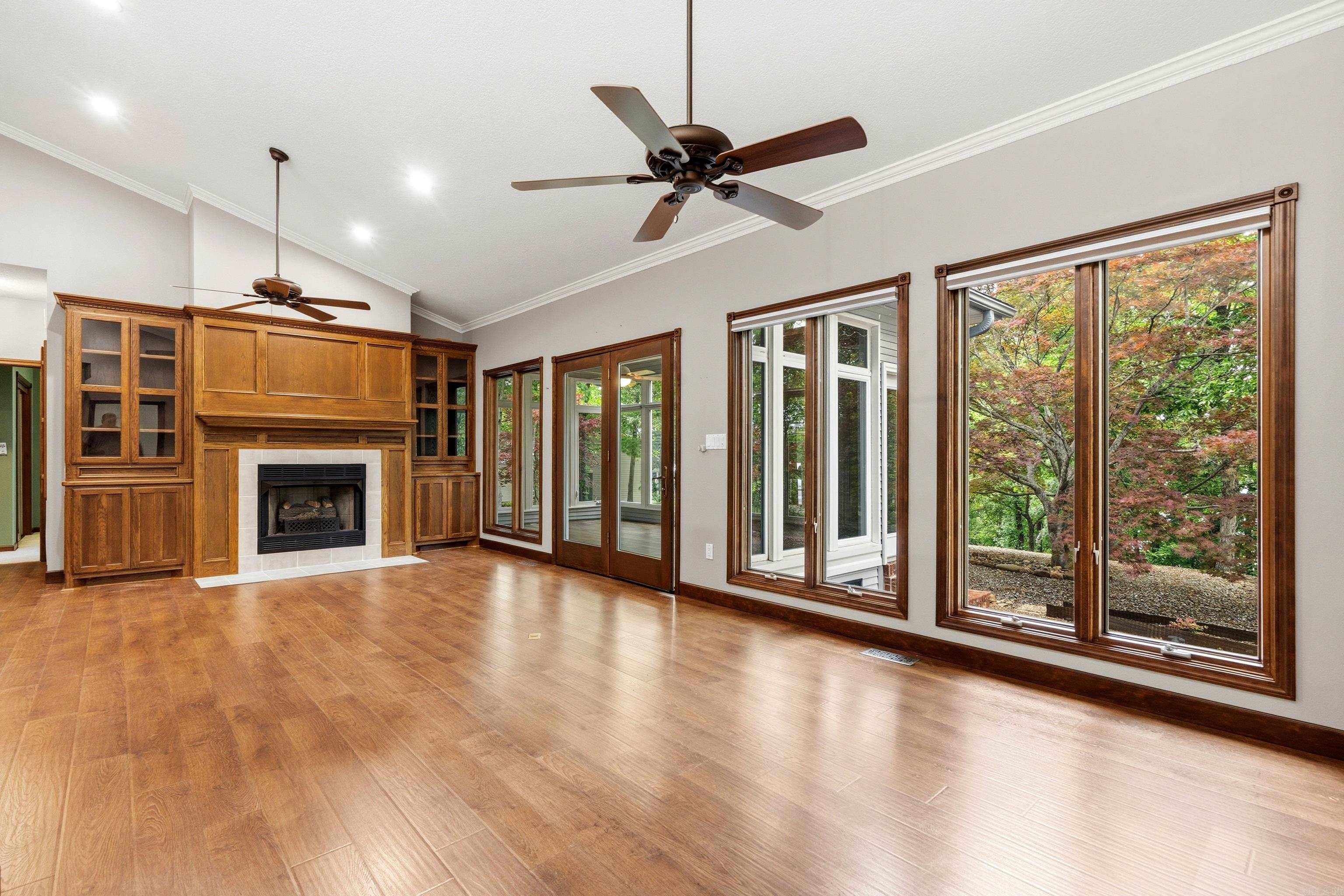 2 Guindola  Hot Springs Village, AR