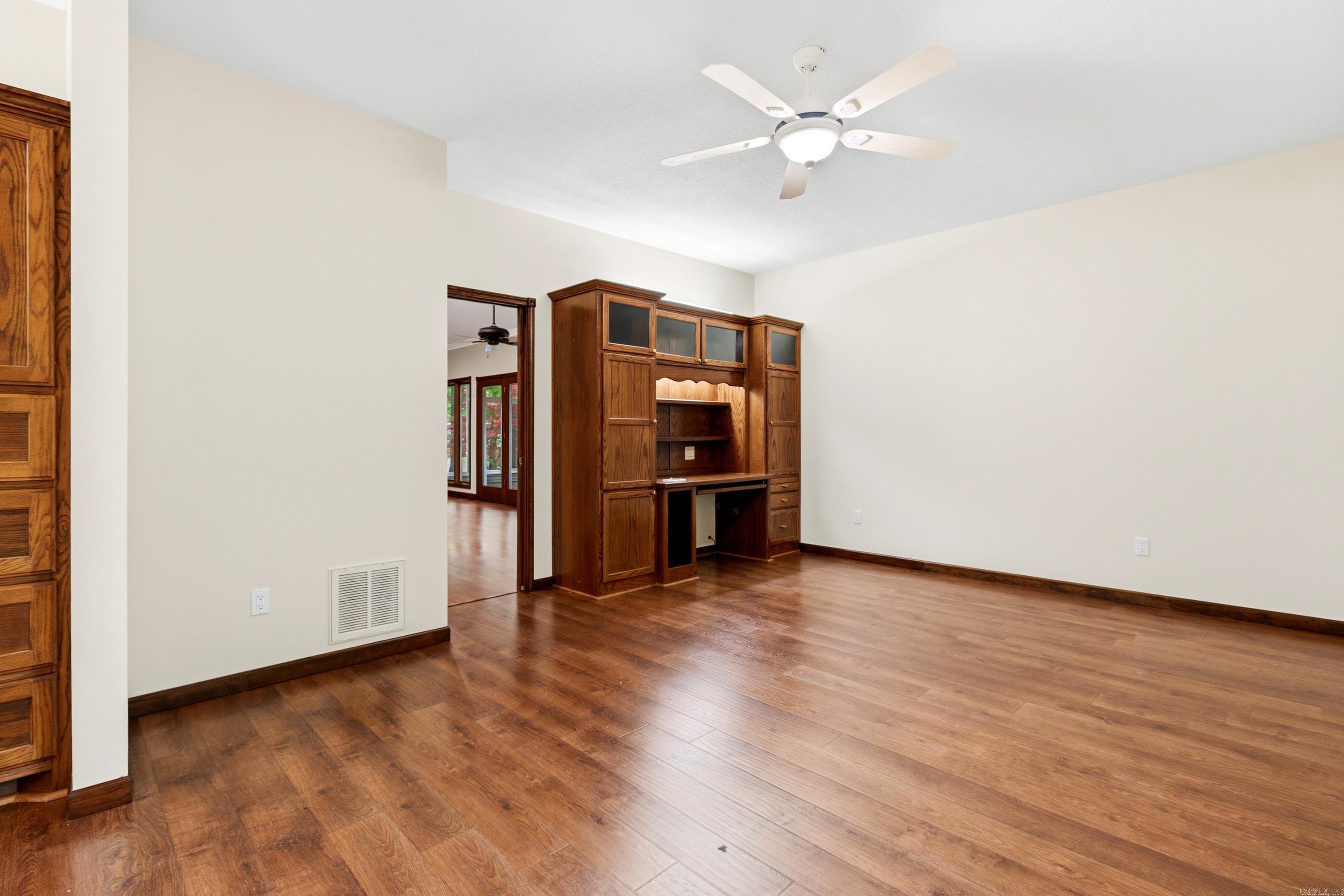 2 Guindola  Hot Springs Village, AR