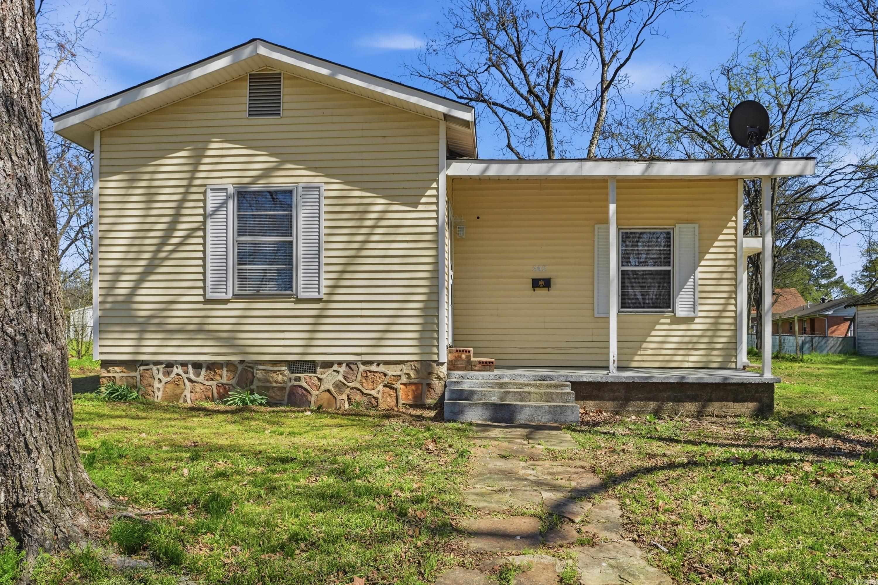 202 N Griffin Street  Morrilton, AR