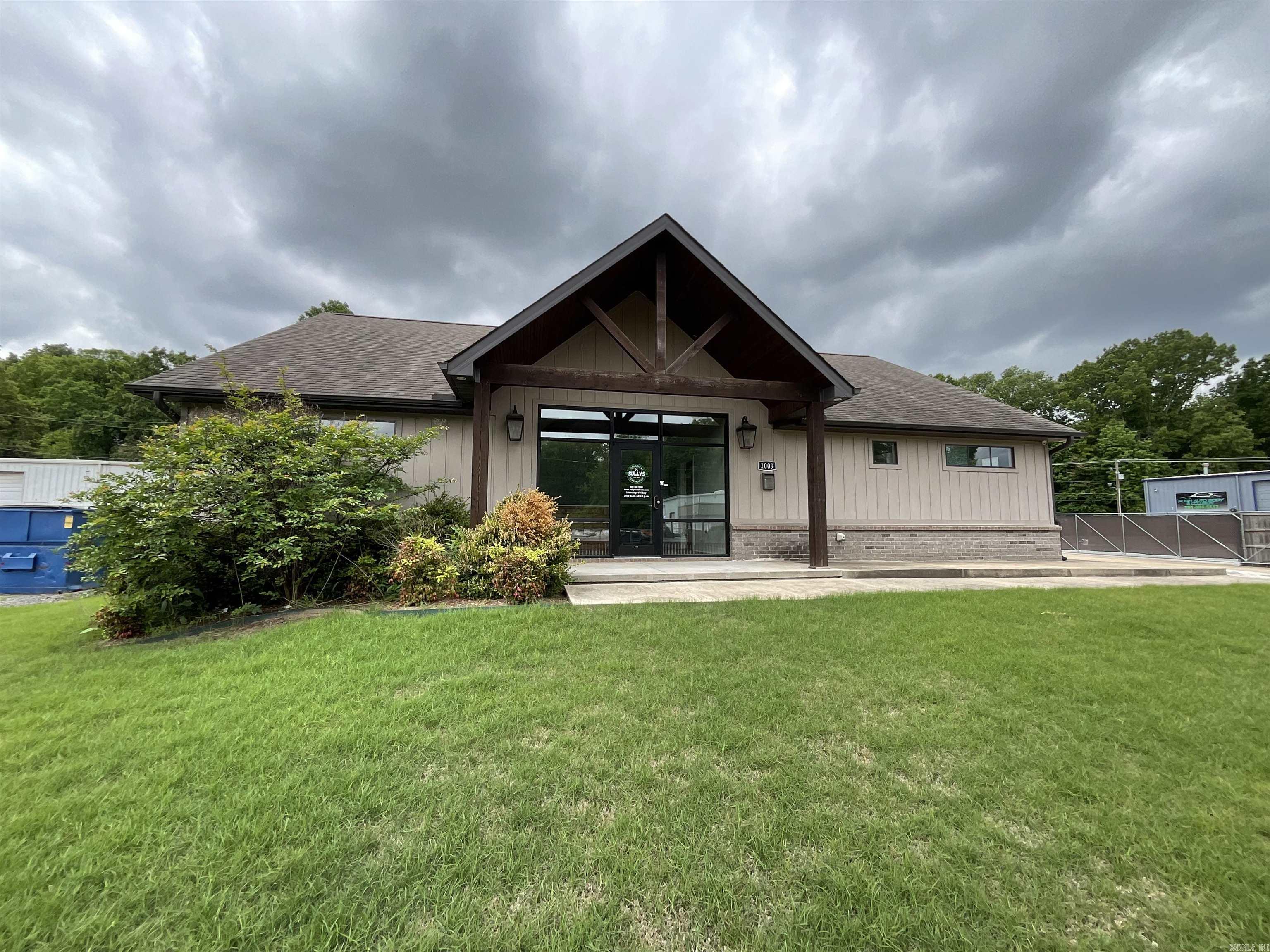 1009 S Redmond  Jacksonville, AR