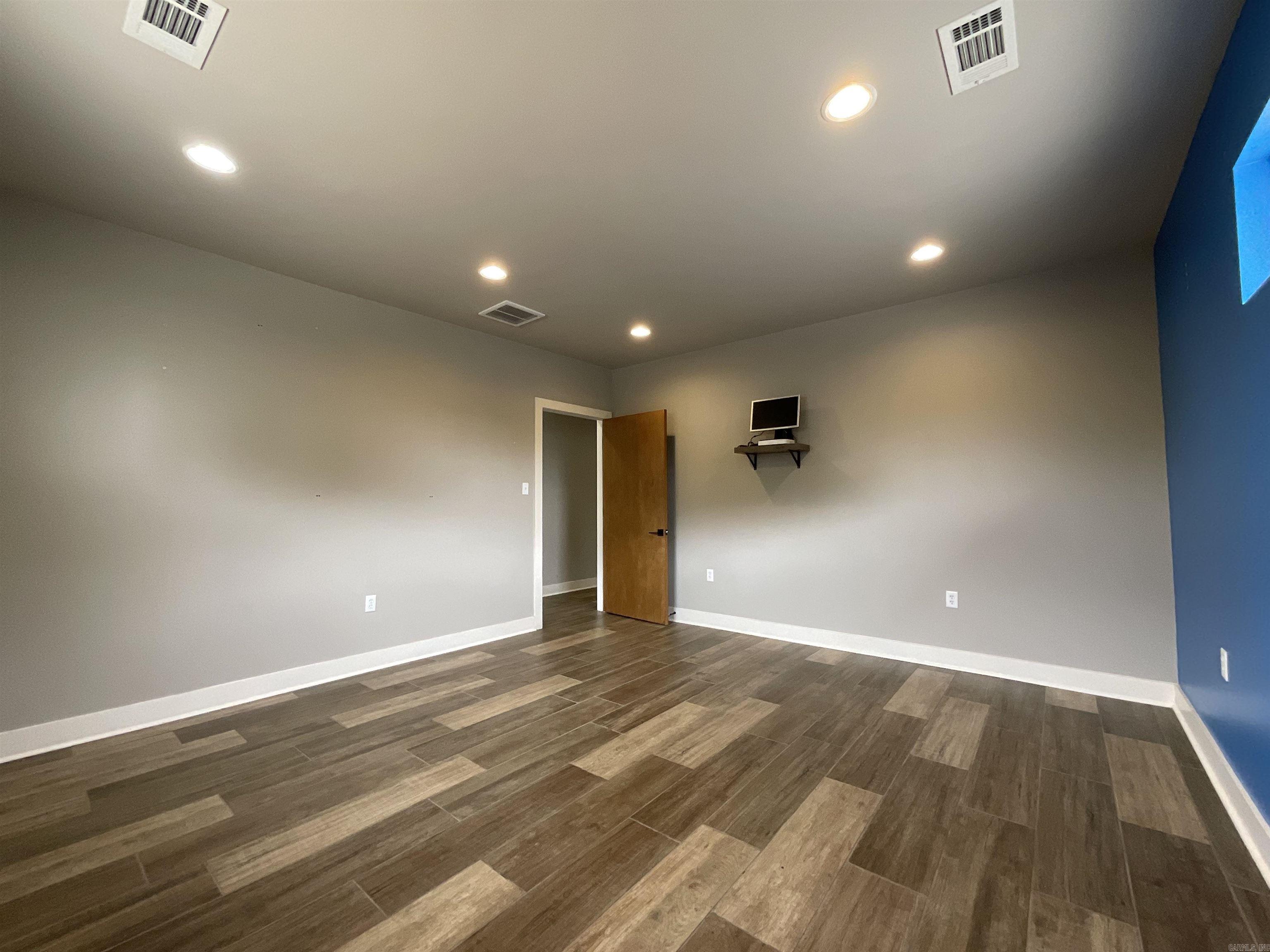 1009 S Redmond  Jacksonville, AR