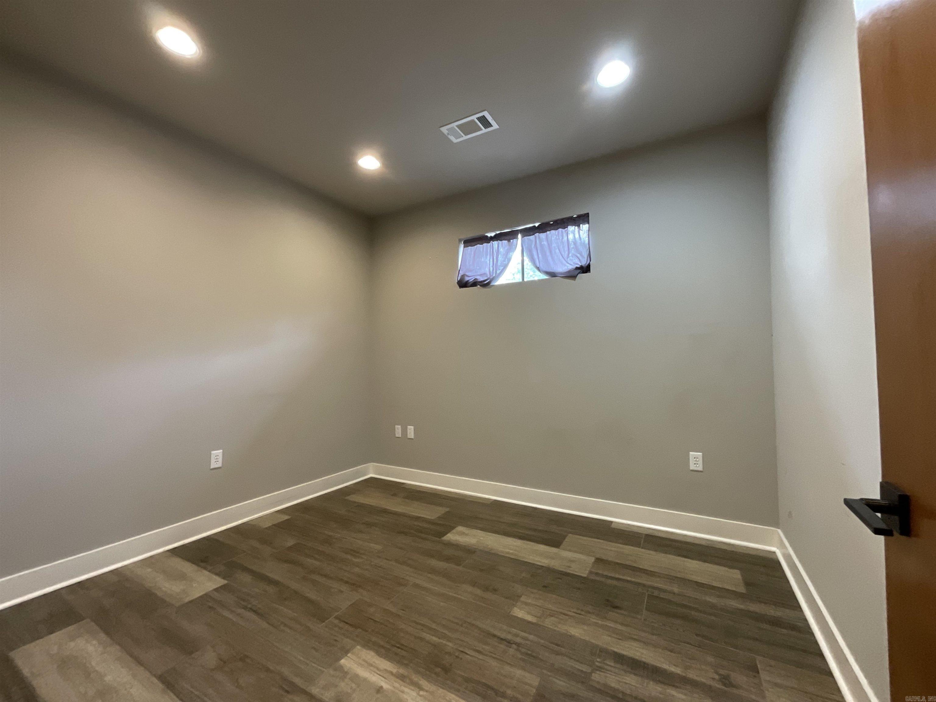 1009 S Redmond  Jacksonville, AR