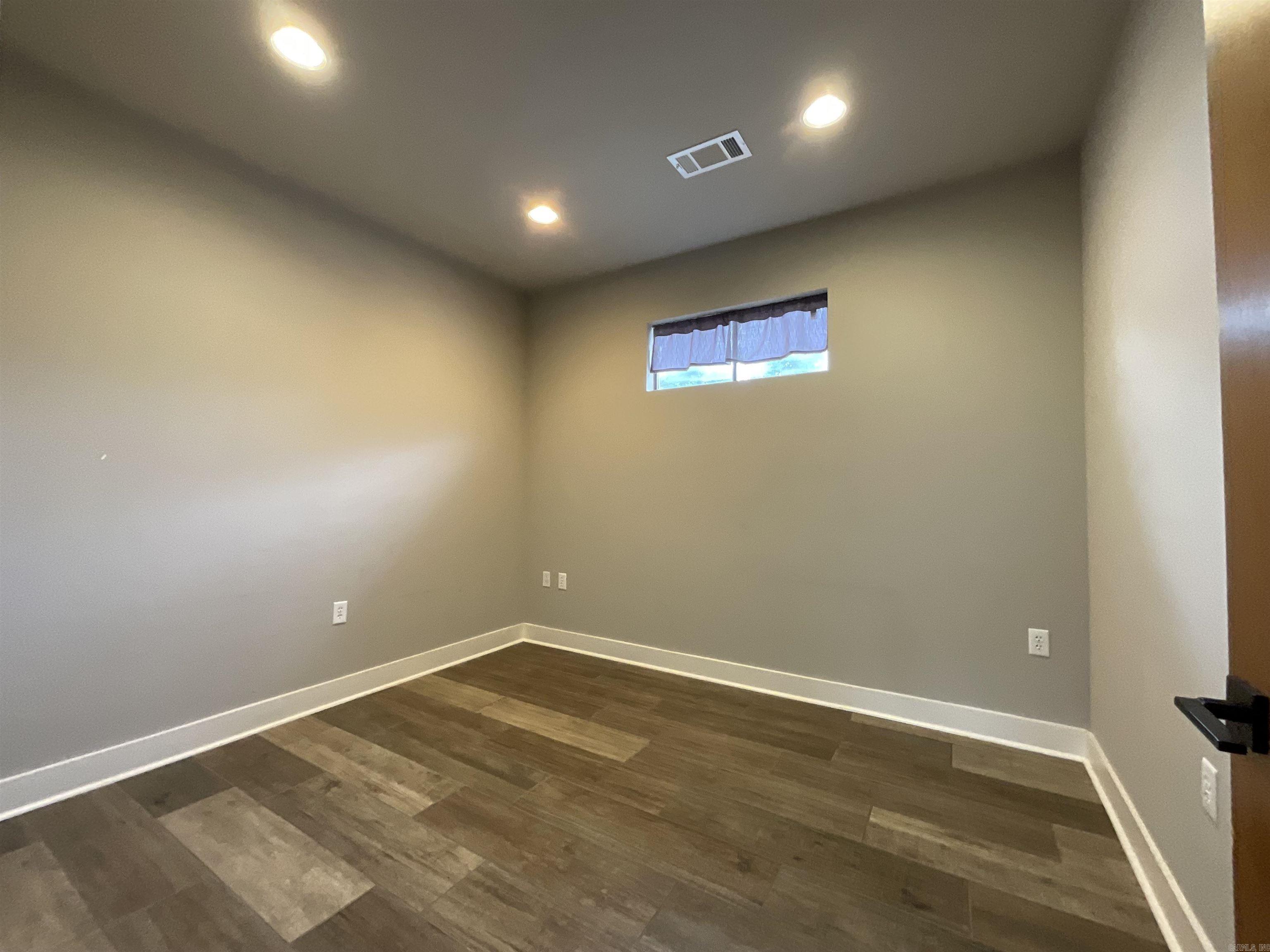 1009 S Redmond  Jacksonville, AR