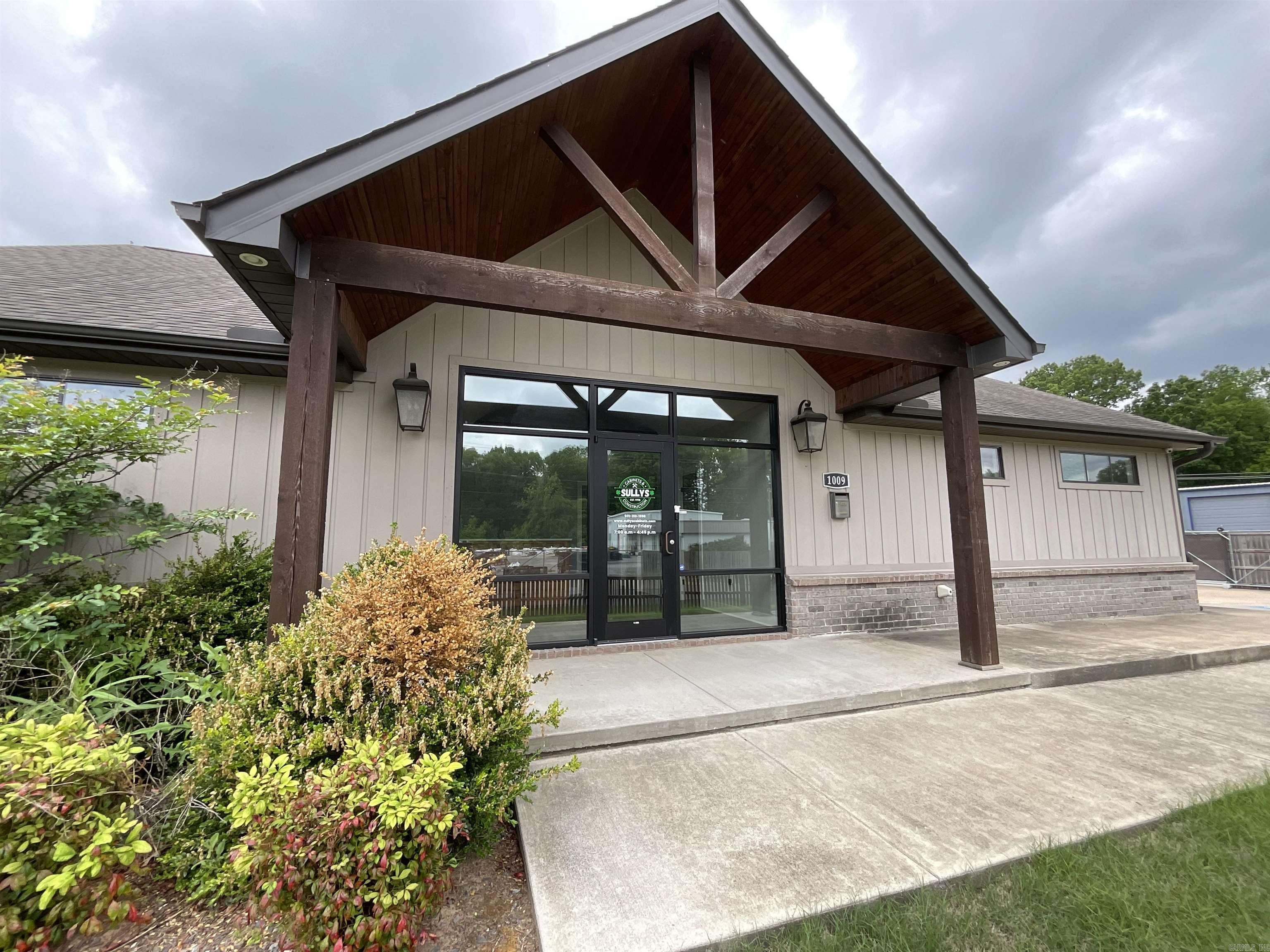 1009 S Redmond  Jacksonville, AR