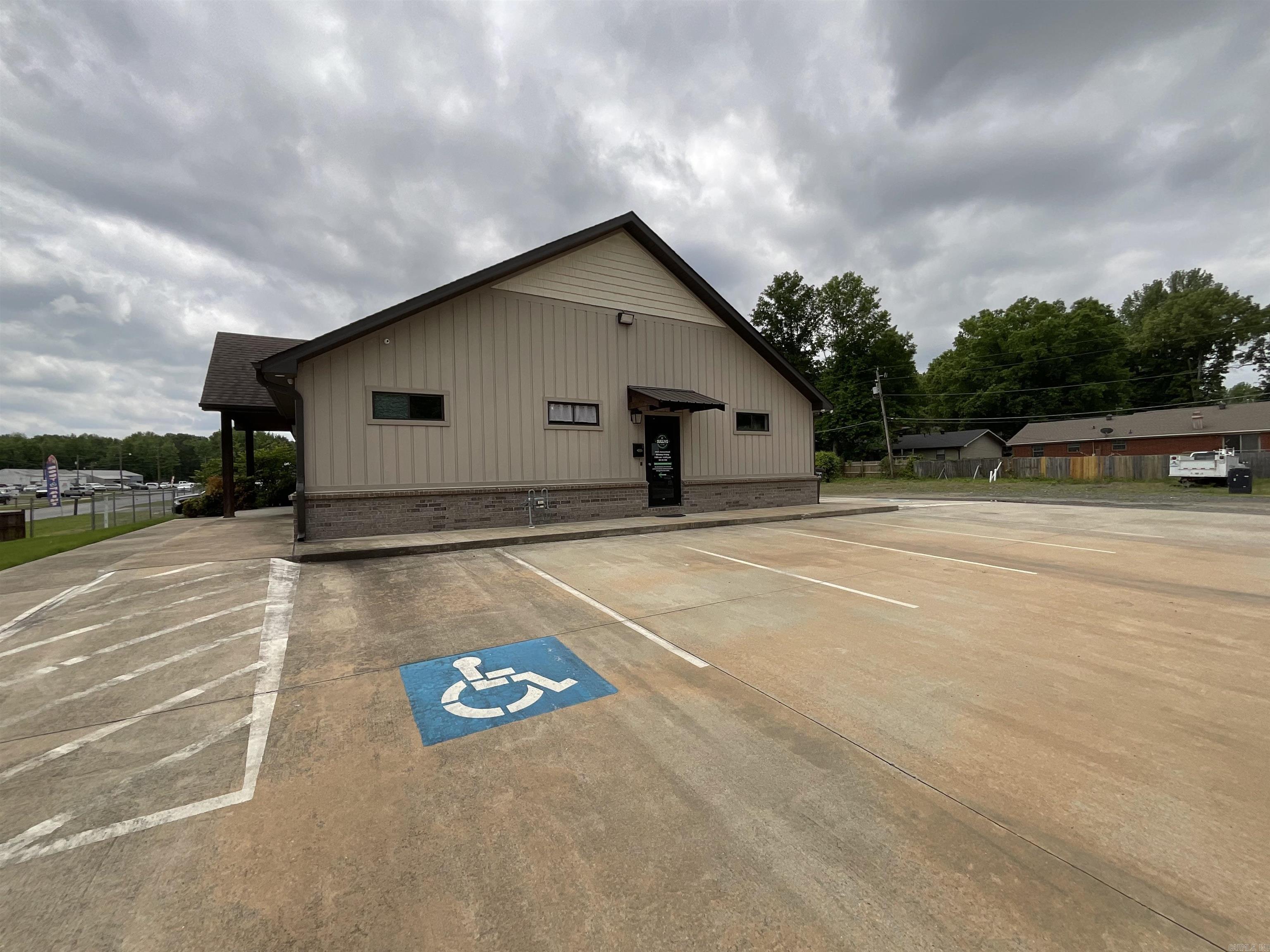 1009 S Redmond  Jacksonville, AR