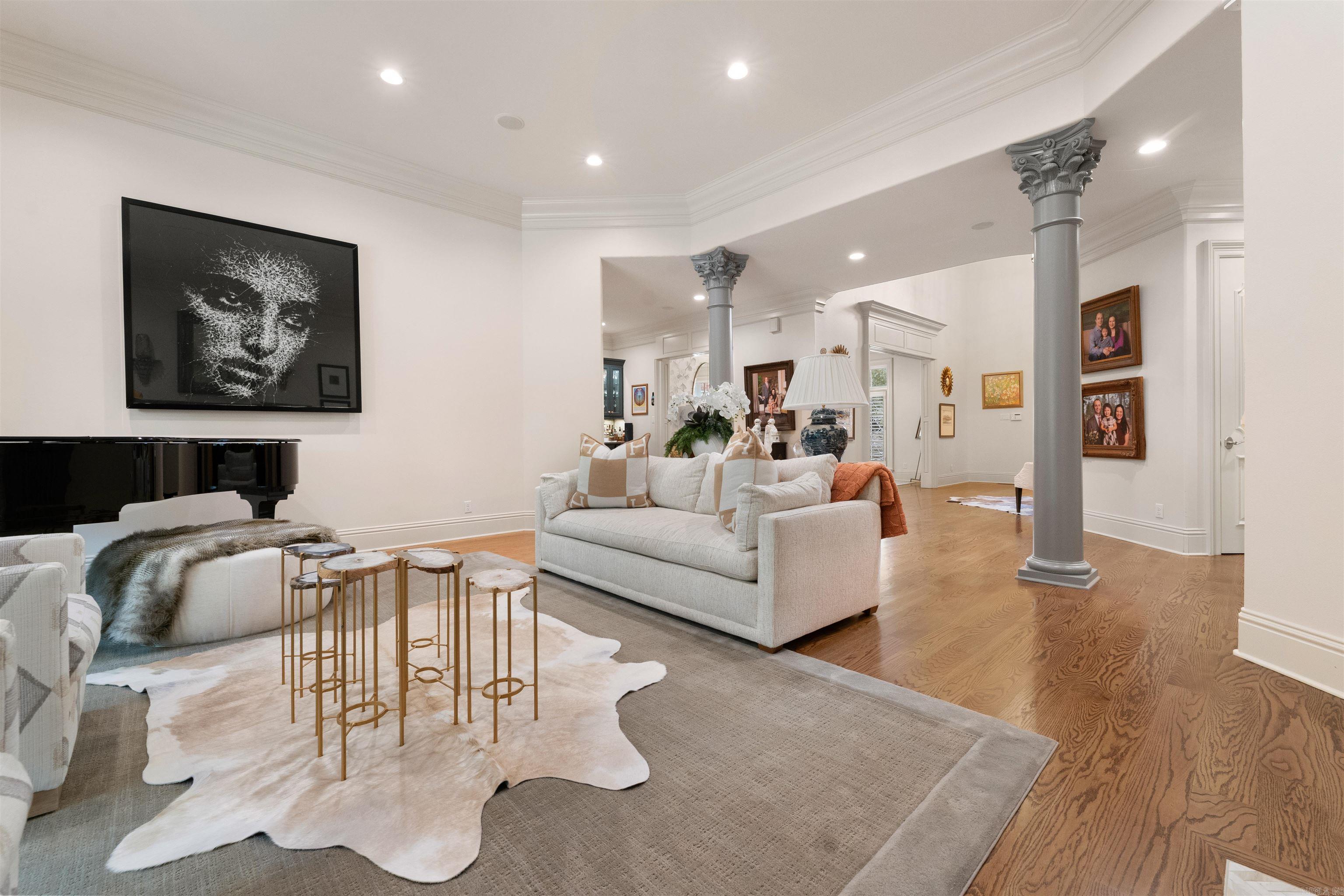 67 Sologne  Little Rock, AR