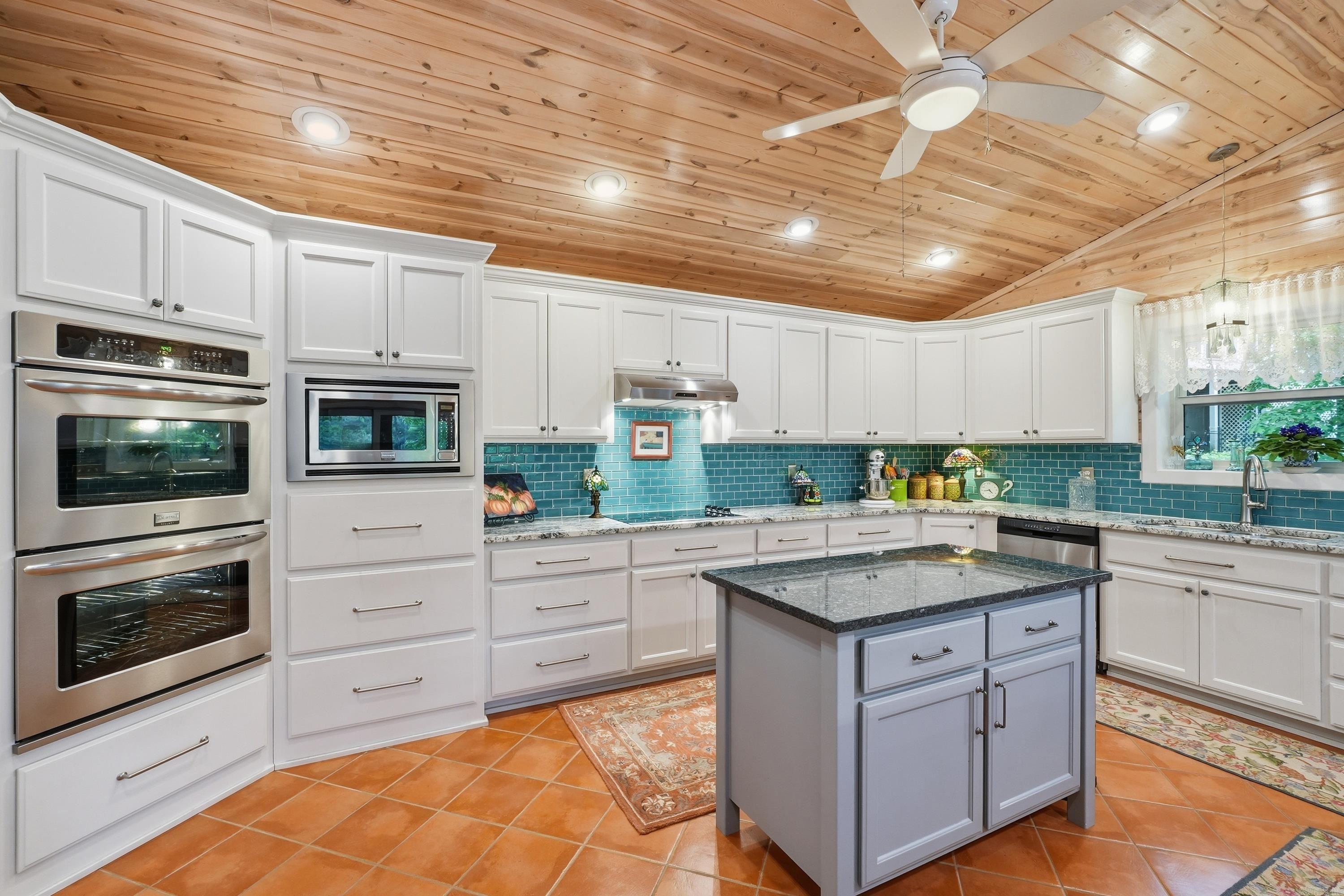 124 Sylvan Shores  Edgemont, AR