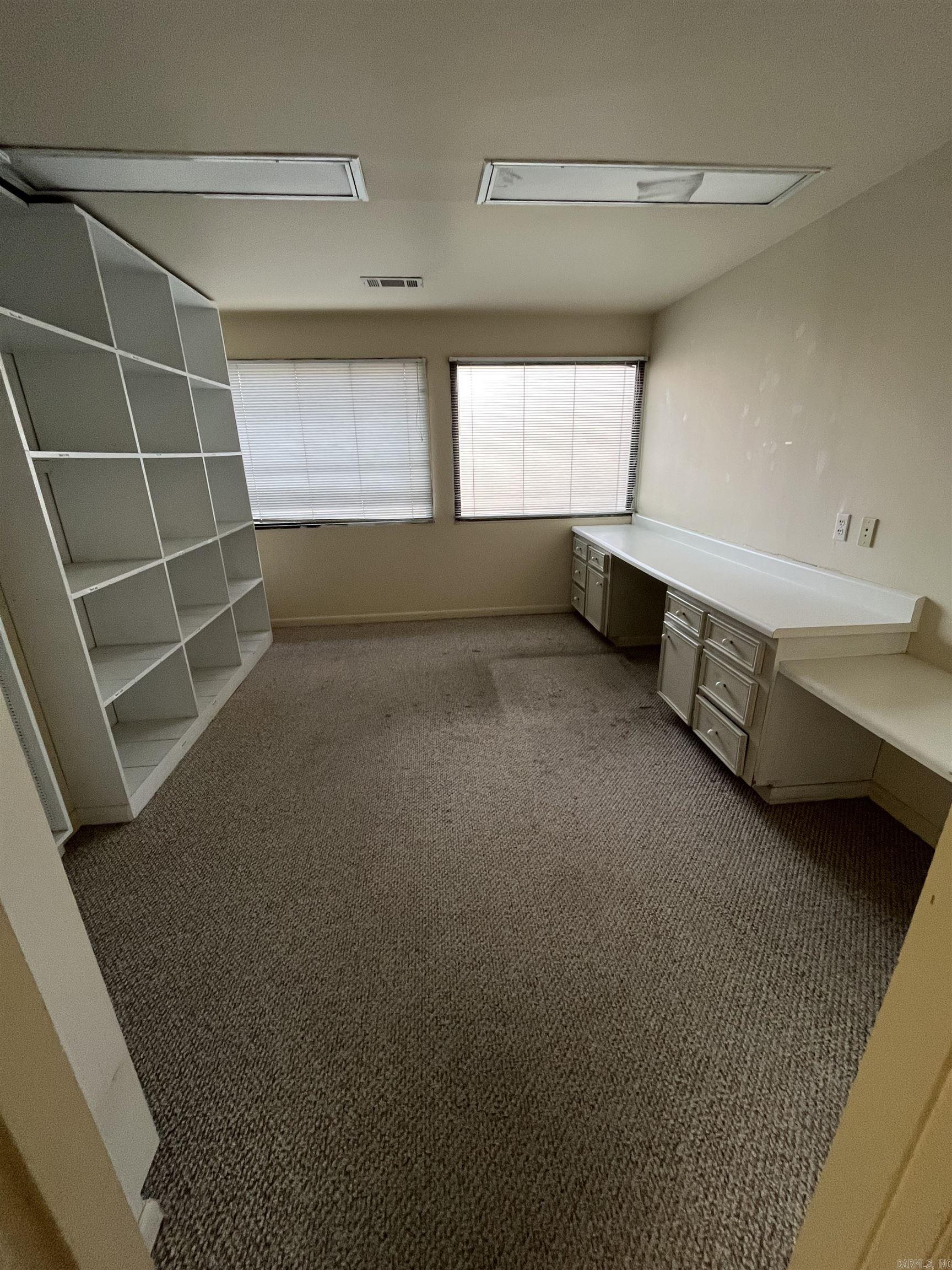 1529 S University Ave  Little Rock, AR