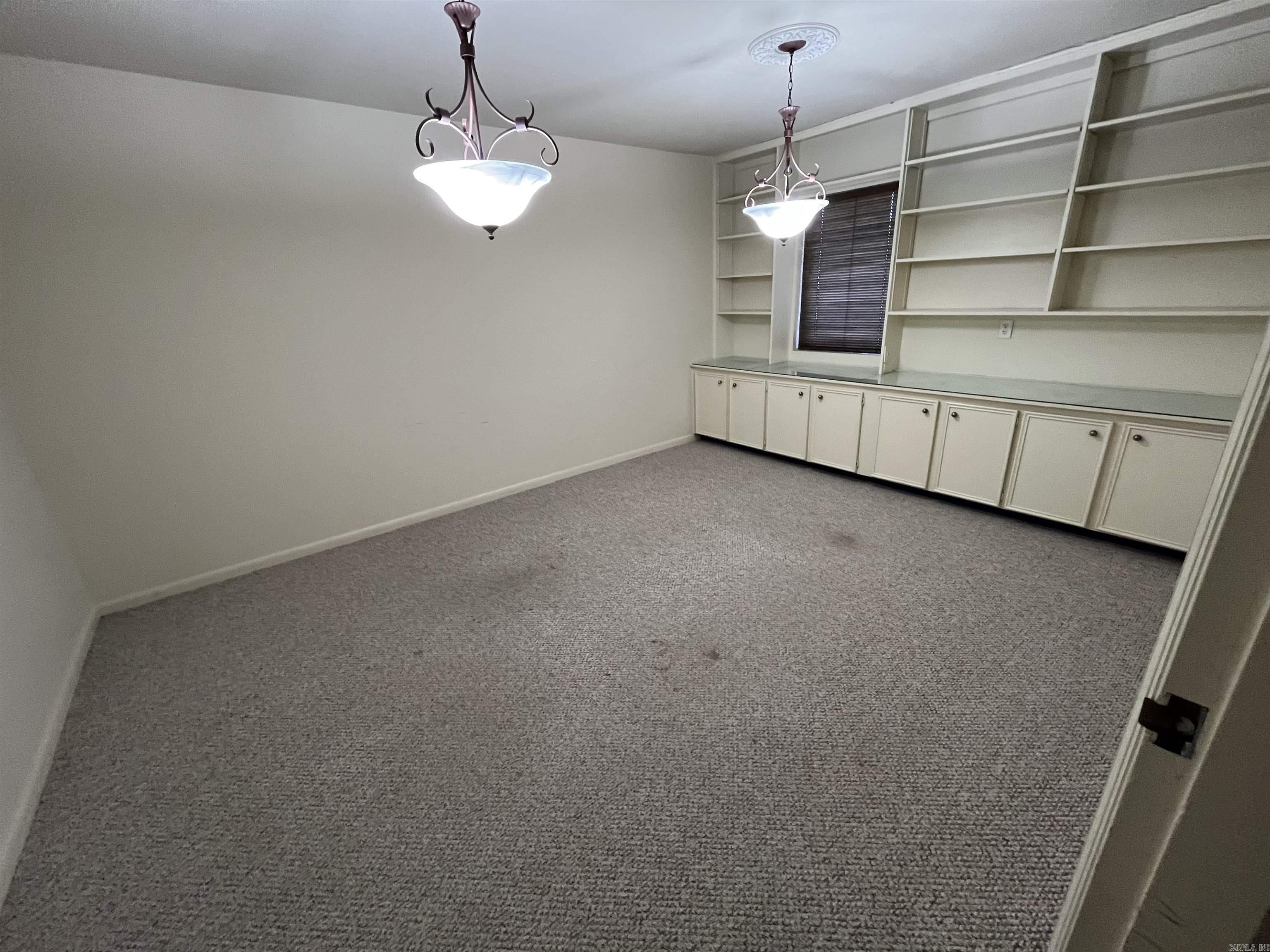 1529 S University Ave  Little Rock, AR