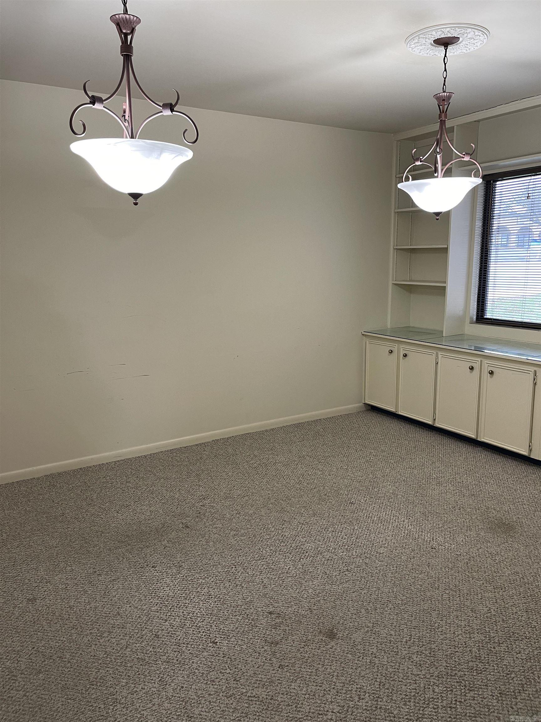 1529 S University Ave  Little Rock, AR