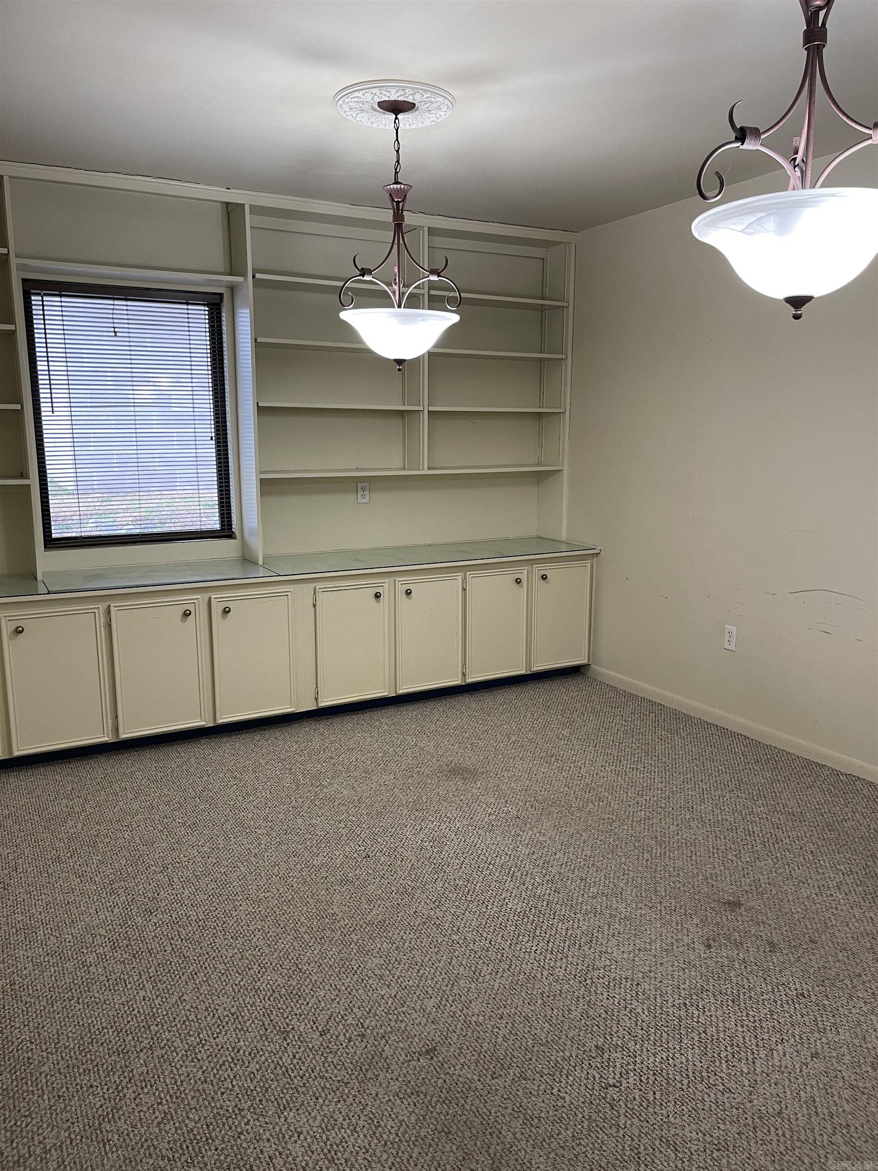 1529 S University Ave  Little Rock, AR