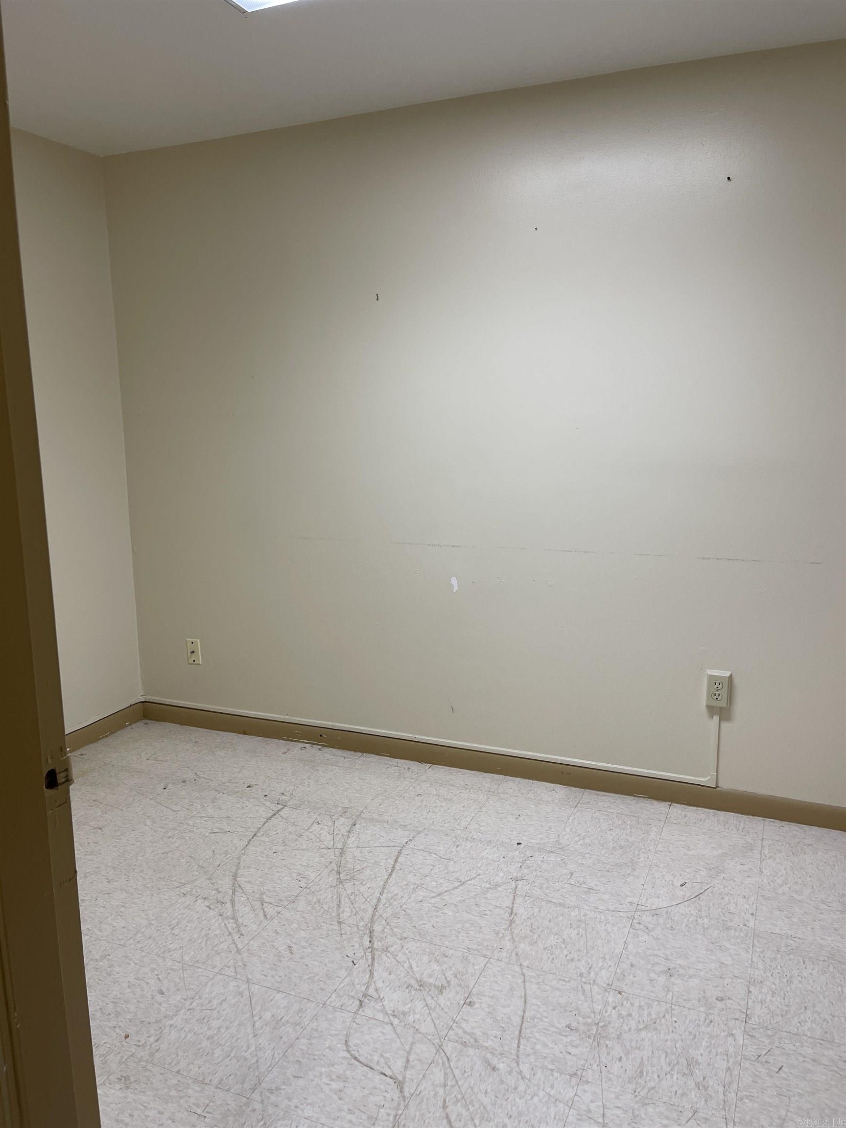 1529 S University Ave  Little Rock, AR