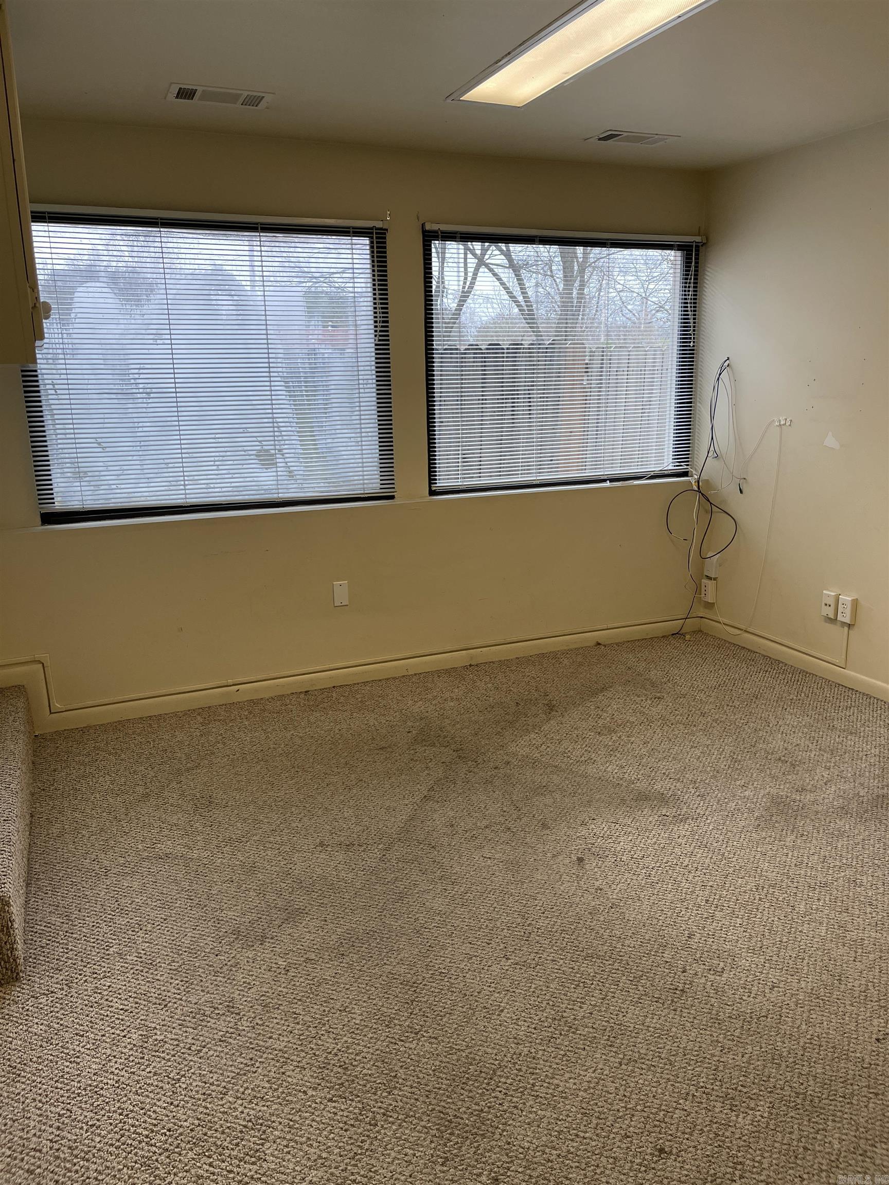 1529 S University Ave  Little Rock, AR