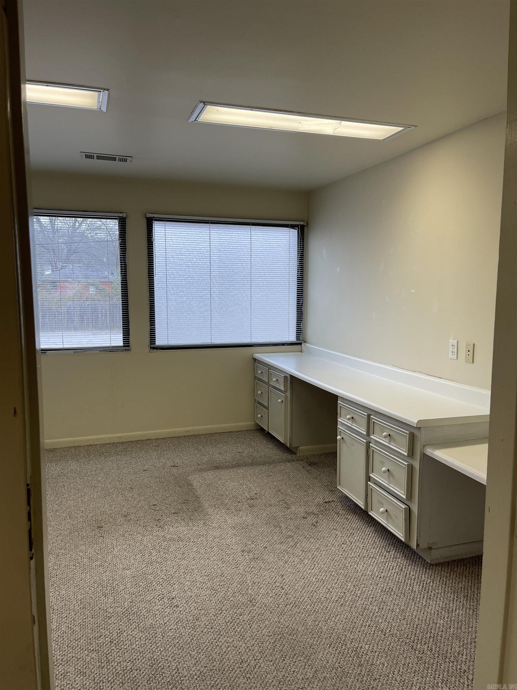 1529 S University Ave  Little Rock, AR