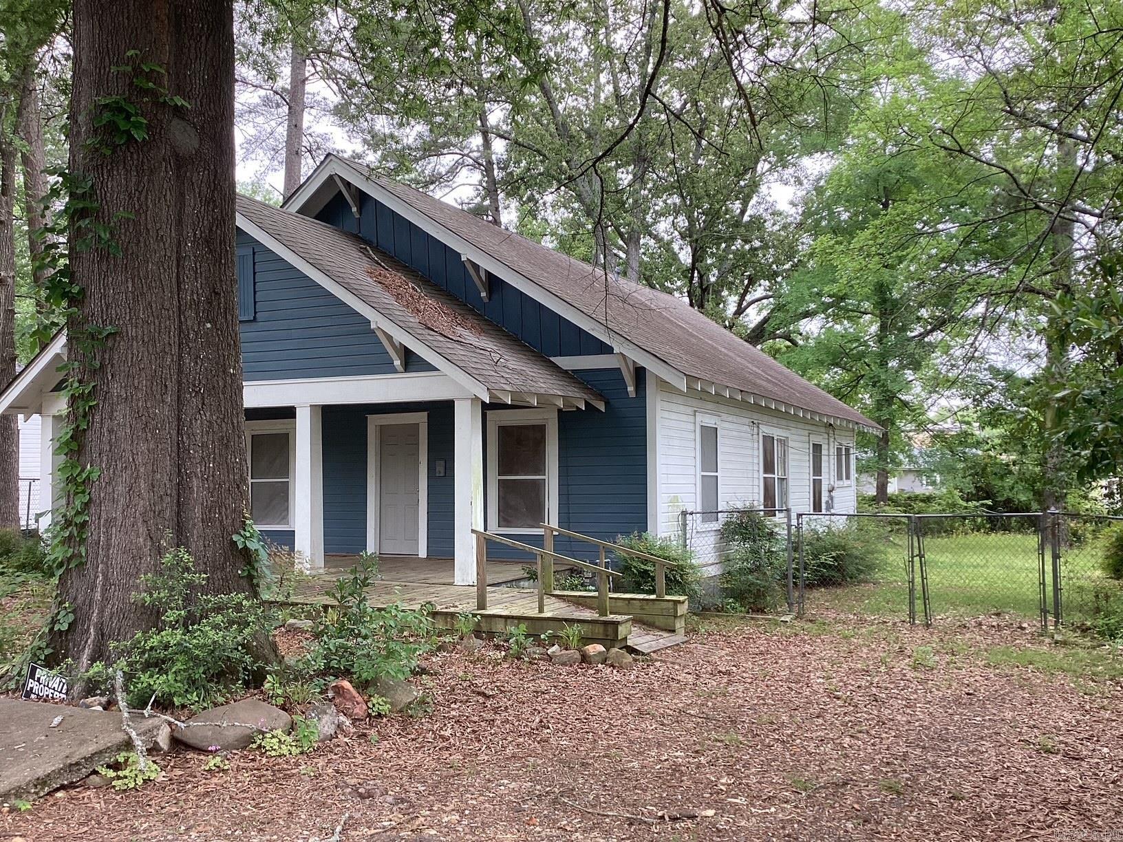 218 E 5th  Prescott, AR