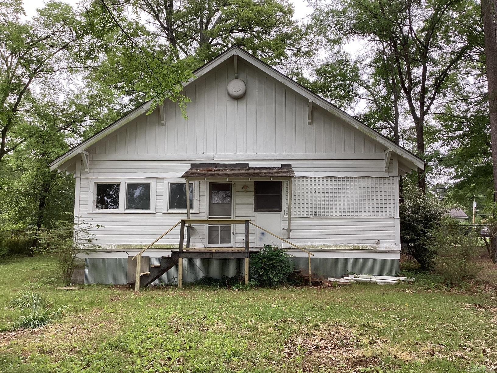 218 E 5th  Prescott, AR