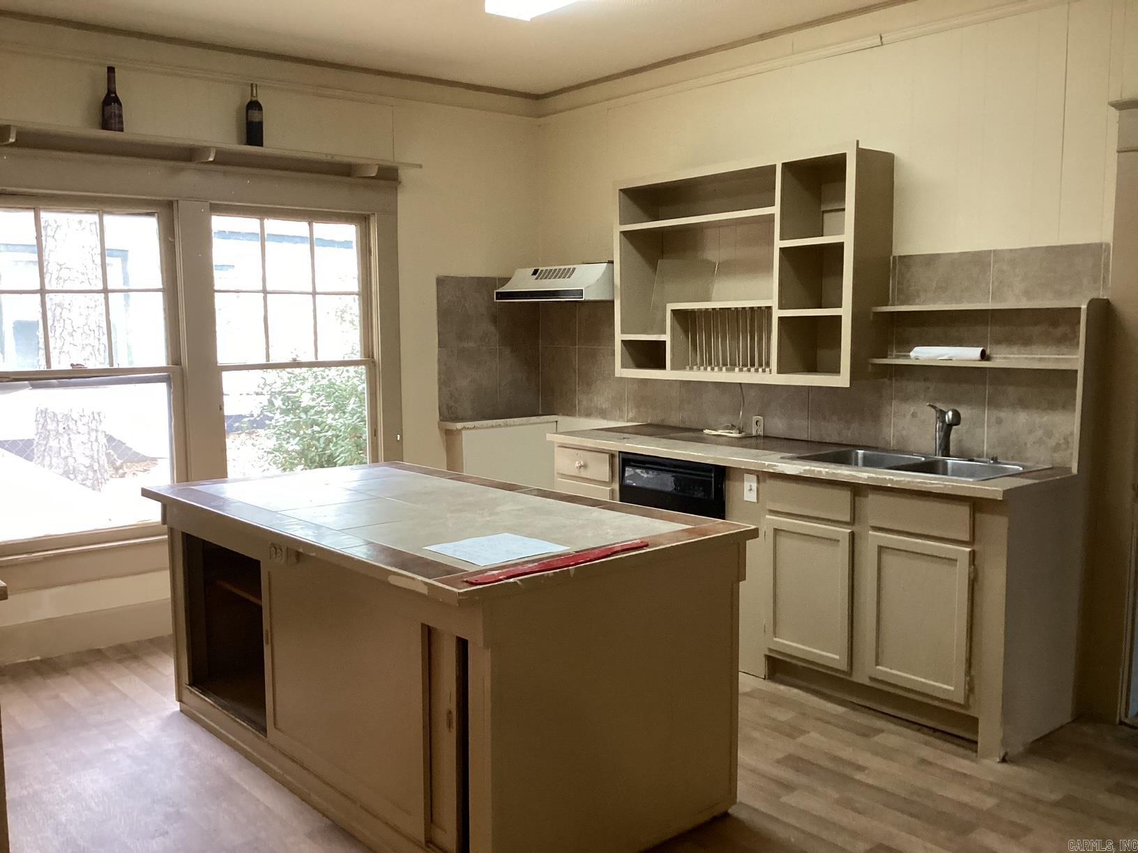 218 E 5th  Prescott, AR