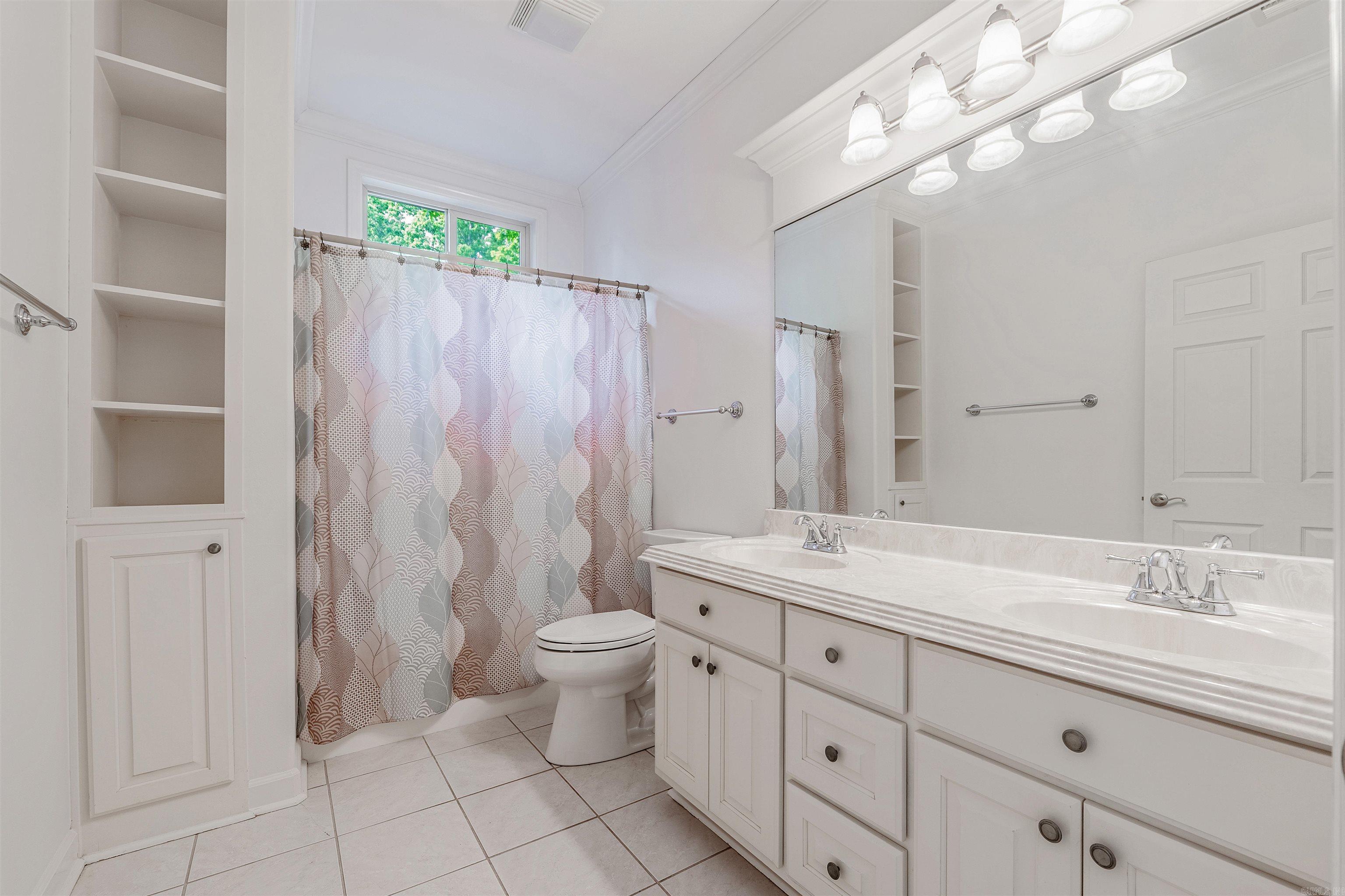 133 Hibiscus  Maumelle, AR